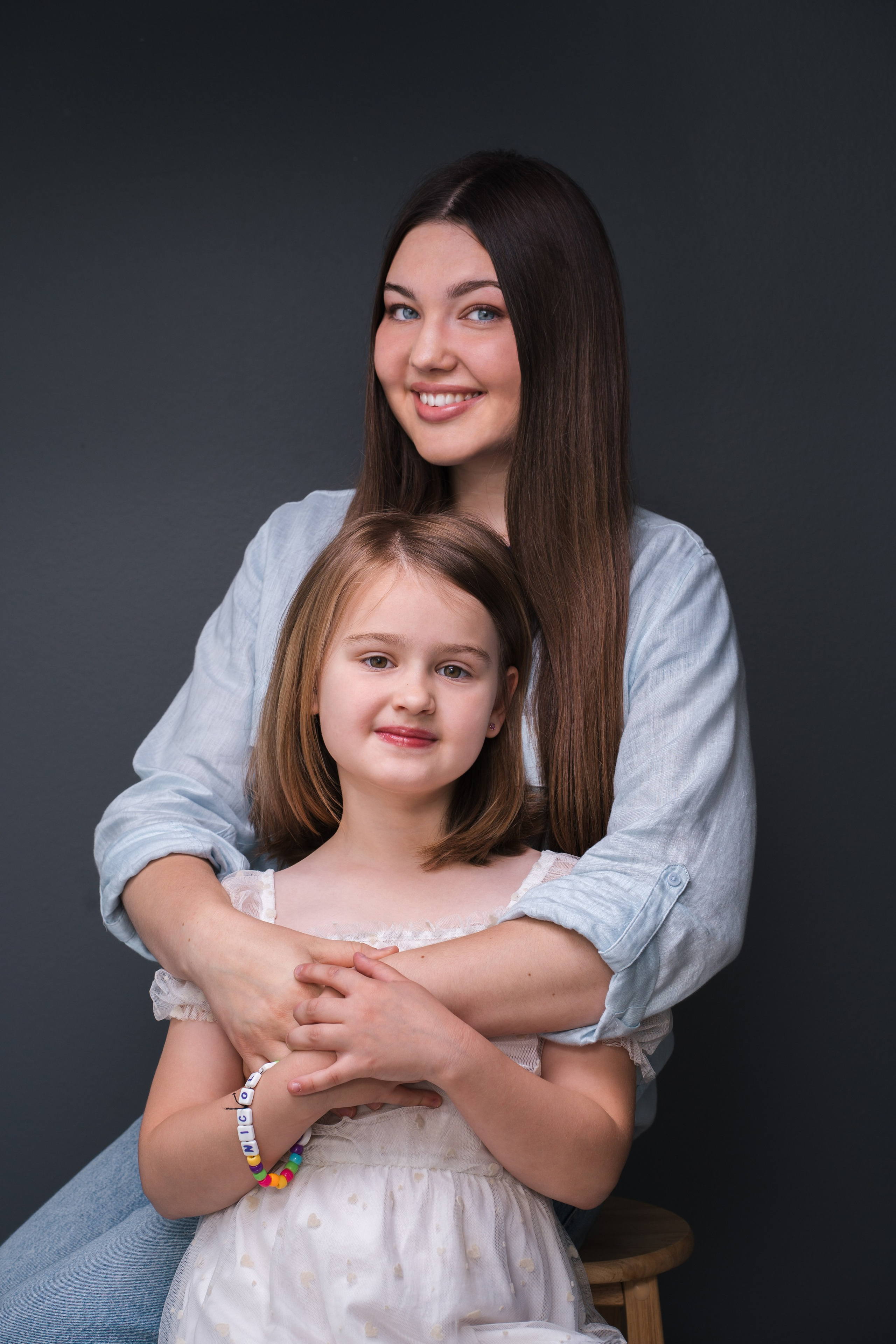 Yana’s Family. Maria Elaeva Photography | Burnaby Portrait Photographer