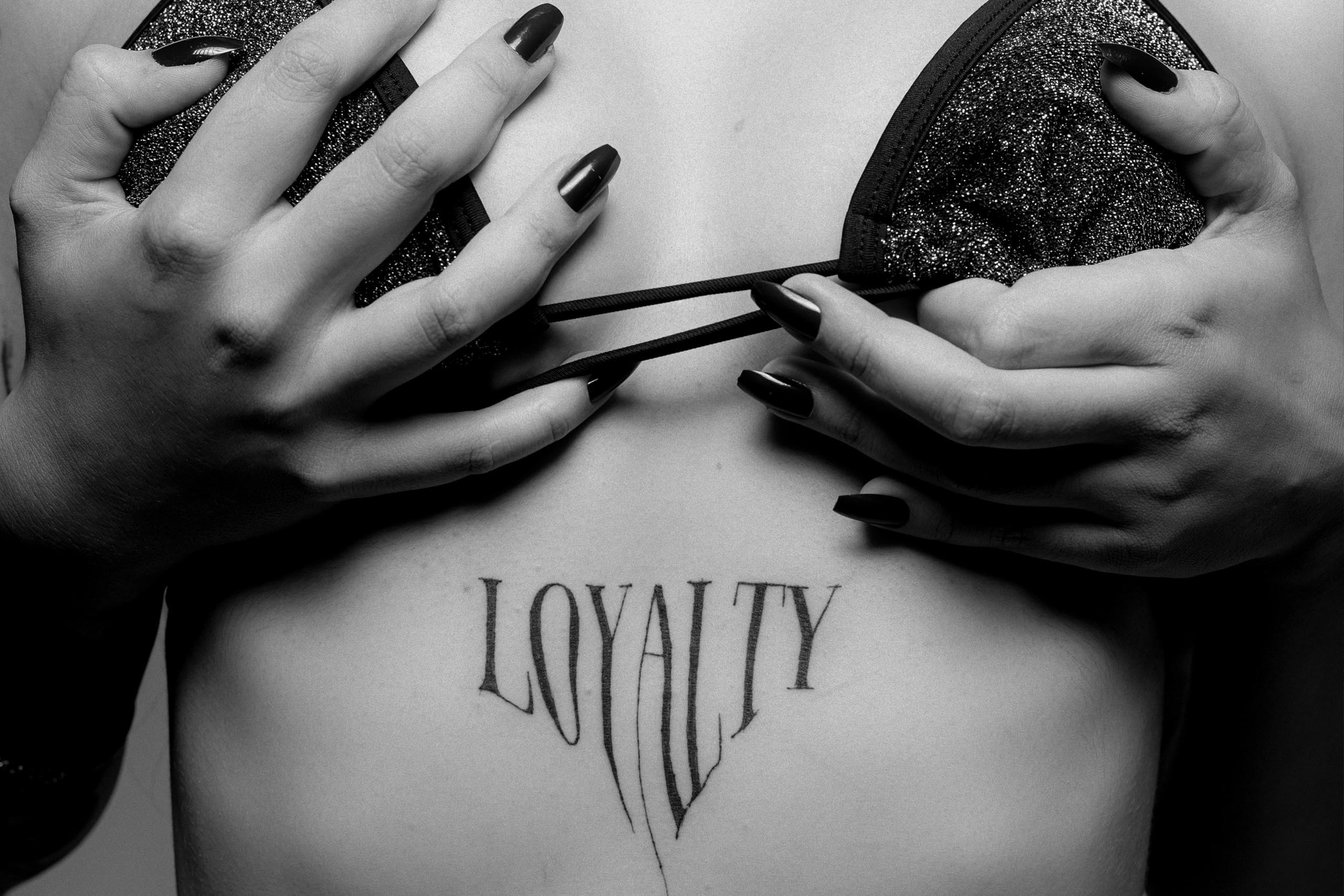 Ensaio sensual feminino realizado por fotógrafo em Bauru