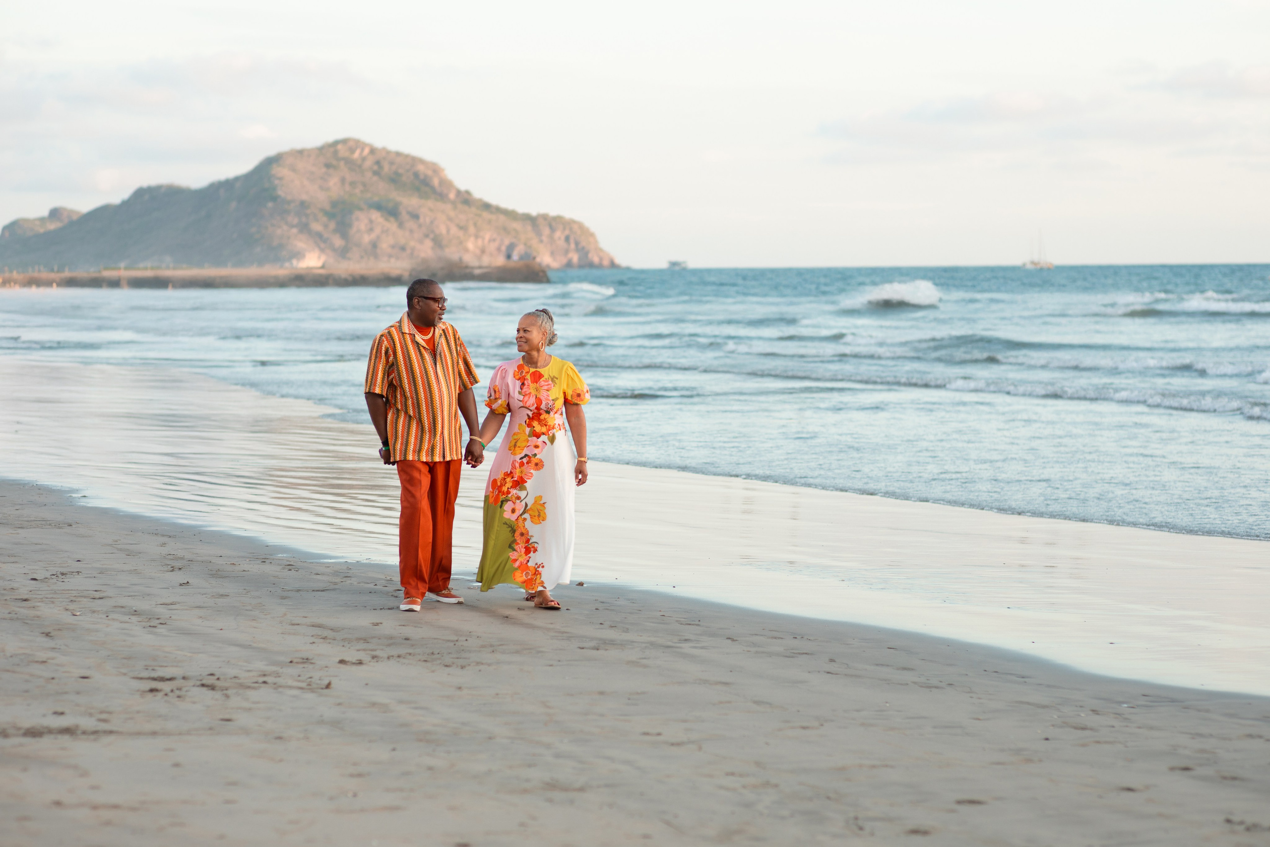 Family photoshoot at Luna Bonita Beach for Shayla. Виктория Кастельянос. Русскоязычный фотограф в Мексике