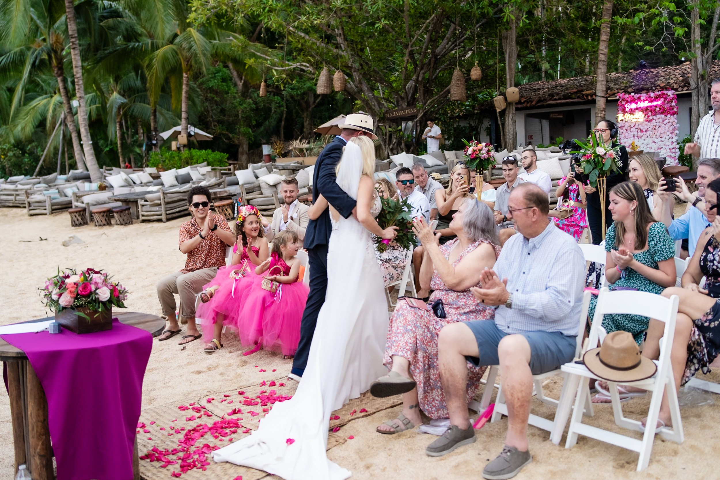 Aggie & Brian. Fotografía de Bodas Profesionales en Puerto Vallarta y Riviera Nayarit