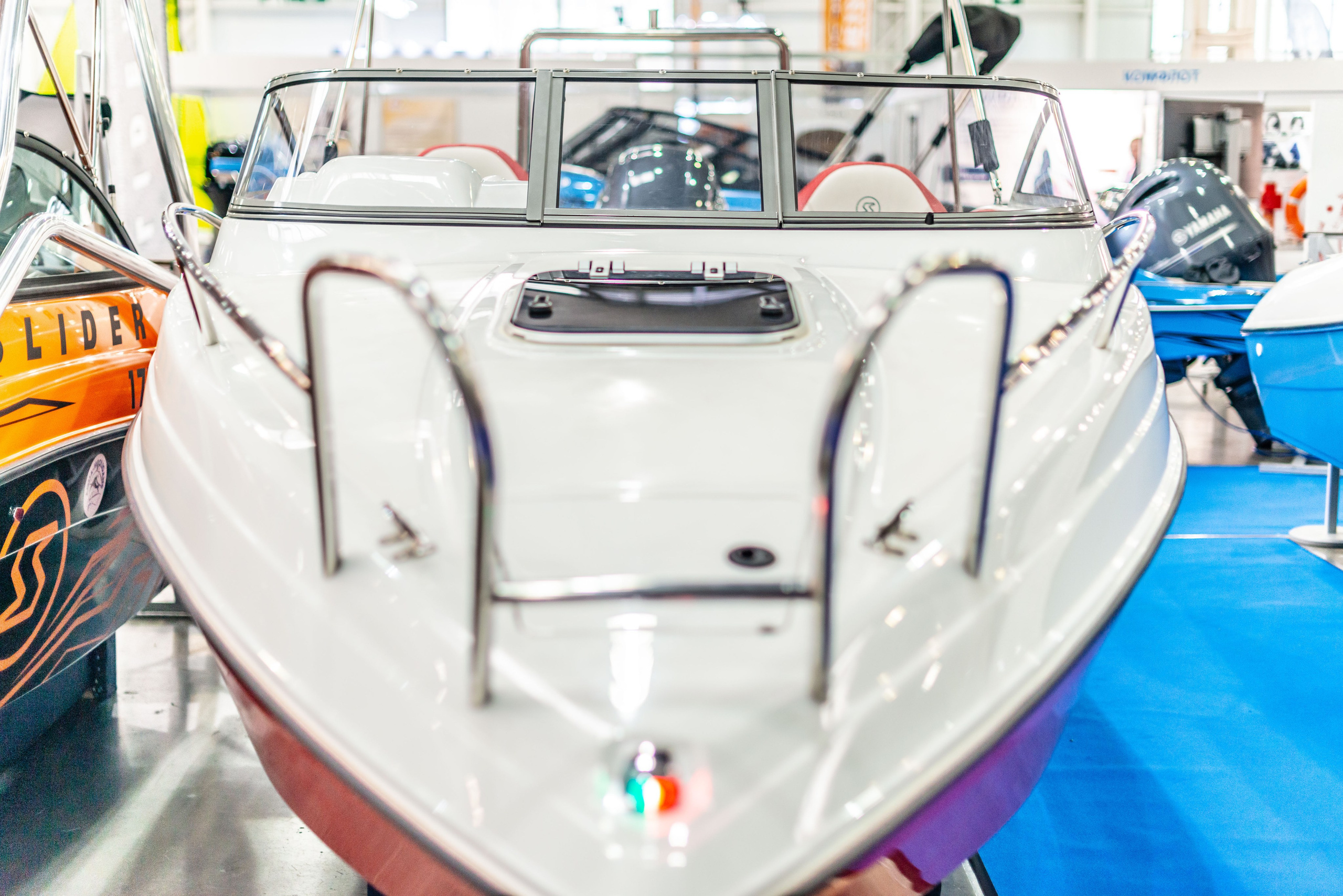 Фотосъемка лодок на Moscow Boat Show 2022. PHOTOGRAPHER QUINTANA ROO