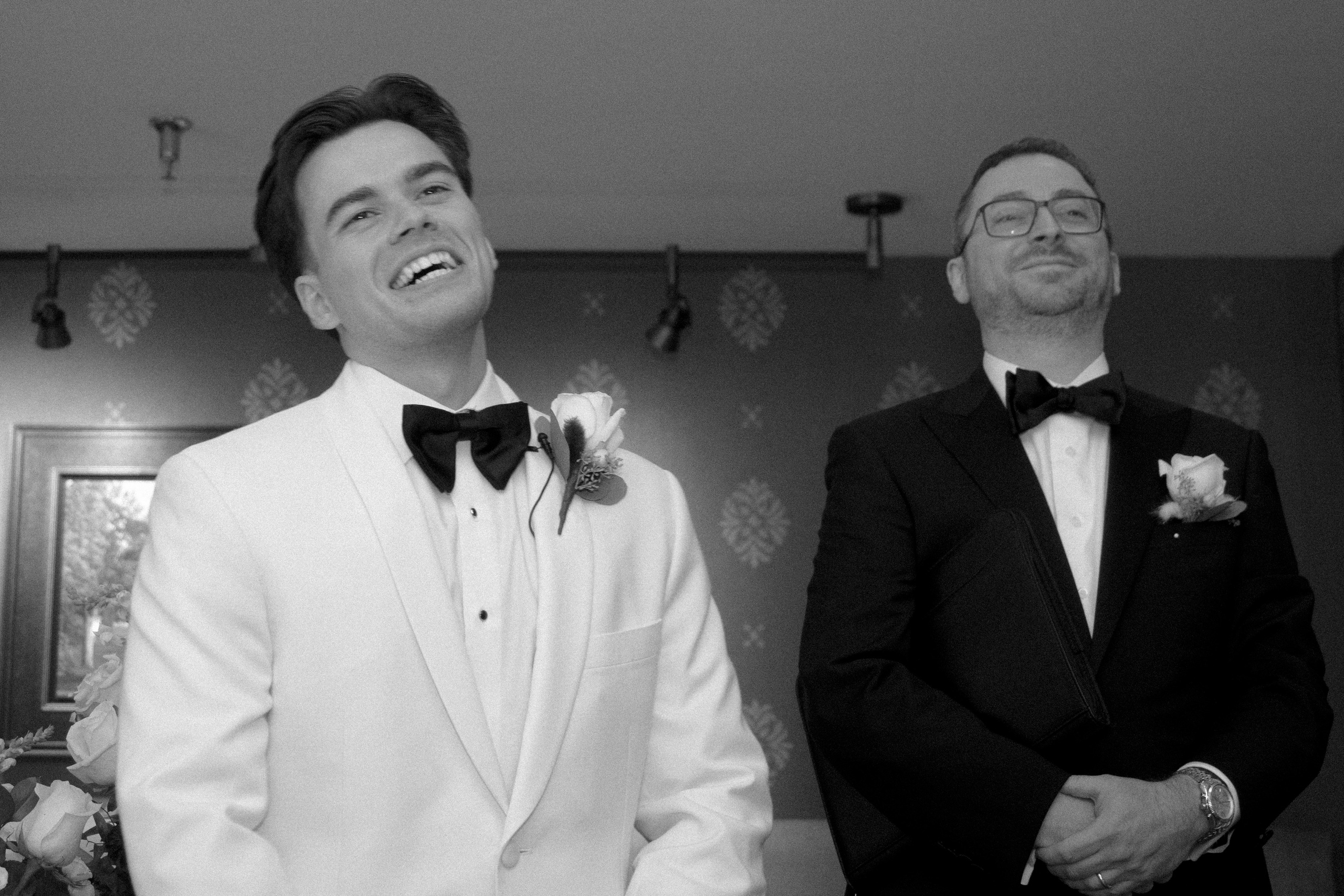 Wedding of Cassandra and Loïc in Beaconsfield, Montreal. Montreal Wedding Photographer — Muriel Oe Photo
