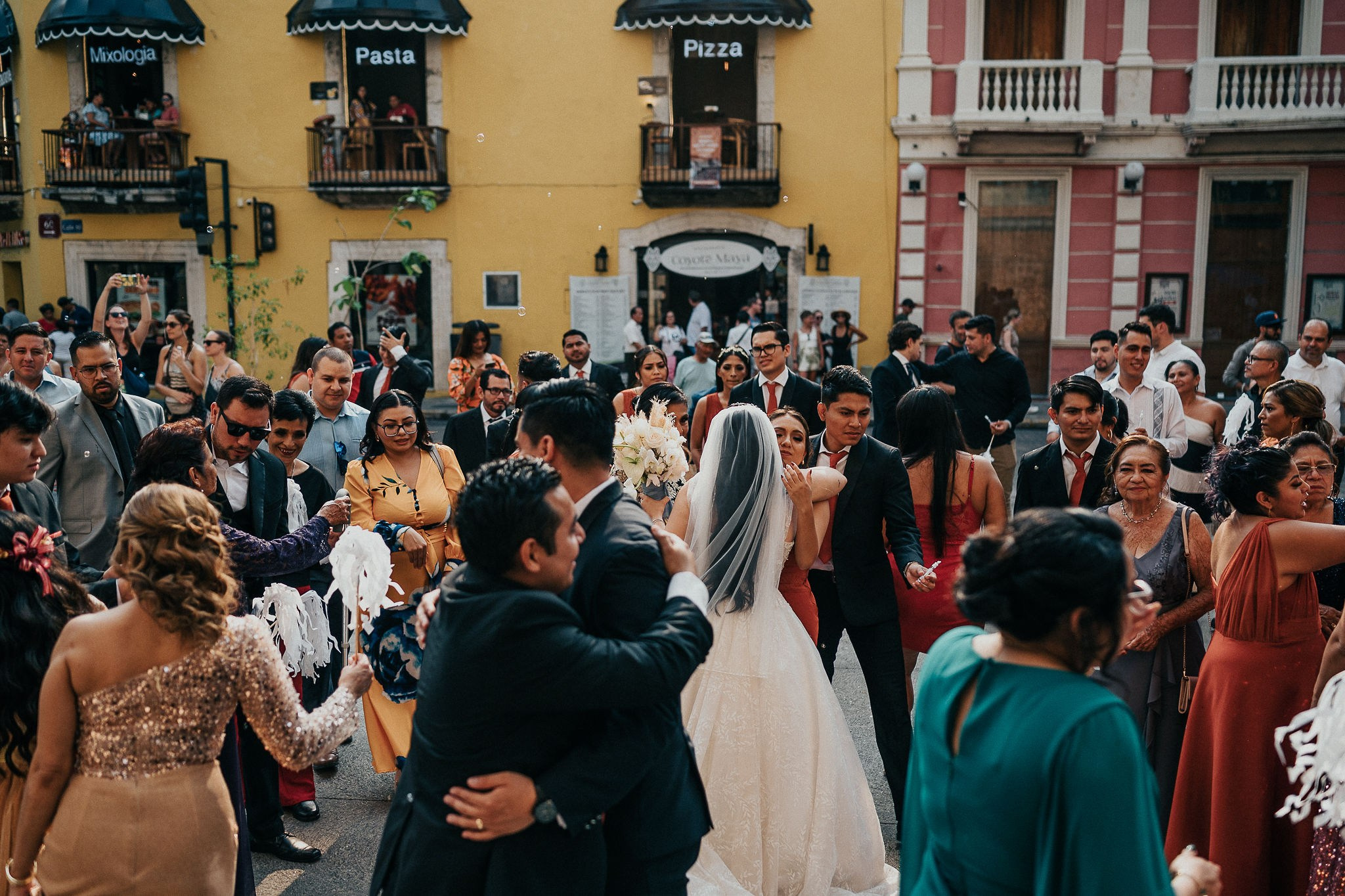 Montse & Jonathan. Fotógrafo de bodas, quince años, familias y fotografía infantil en Mérida Yucatán Alberto Rodriguez