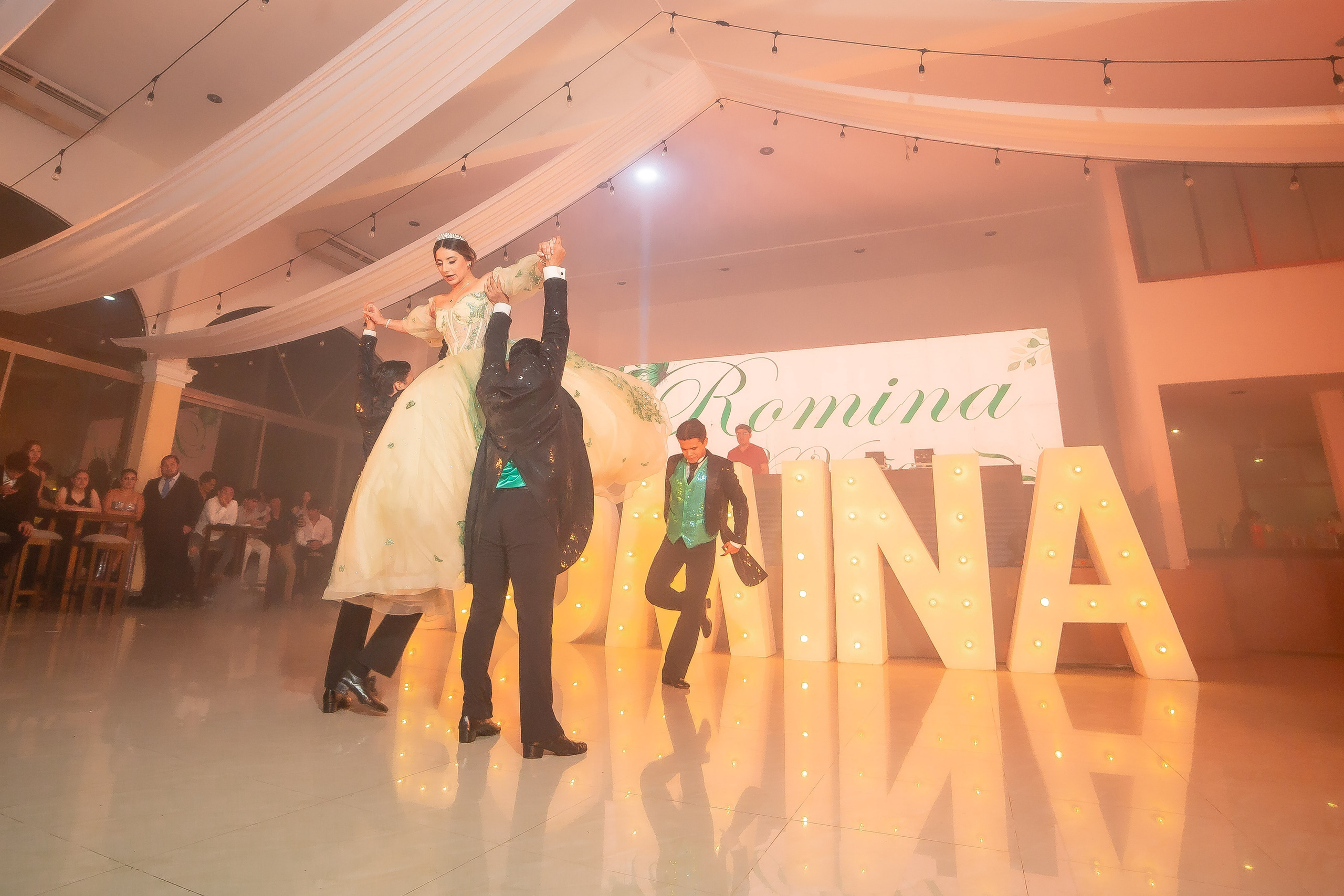 XV AÑOS ROMINA. Simón Enríquez Studio
