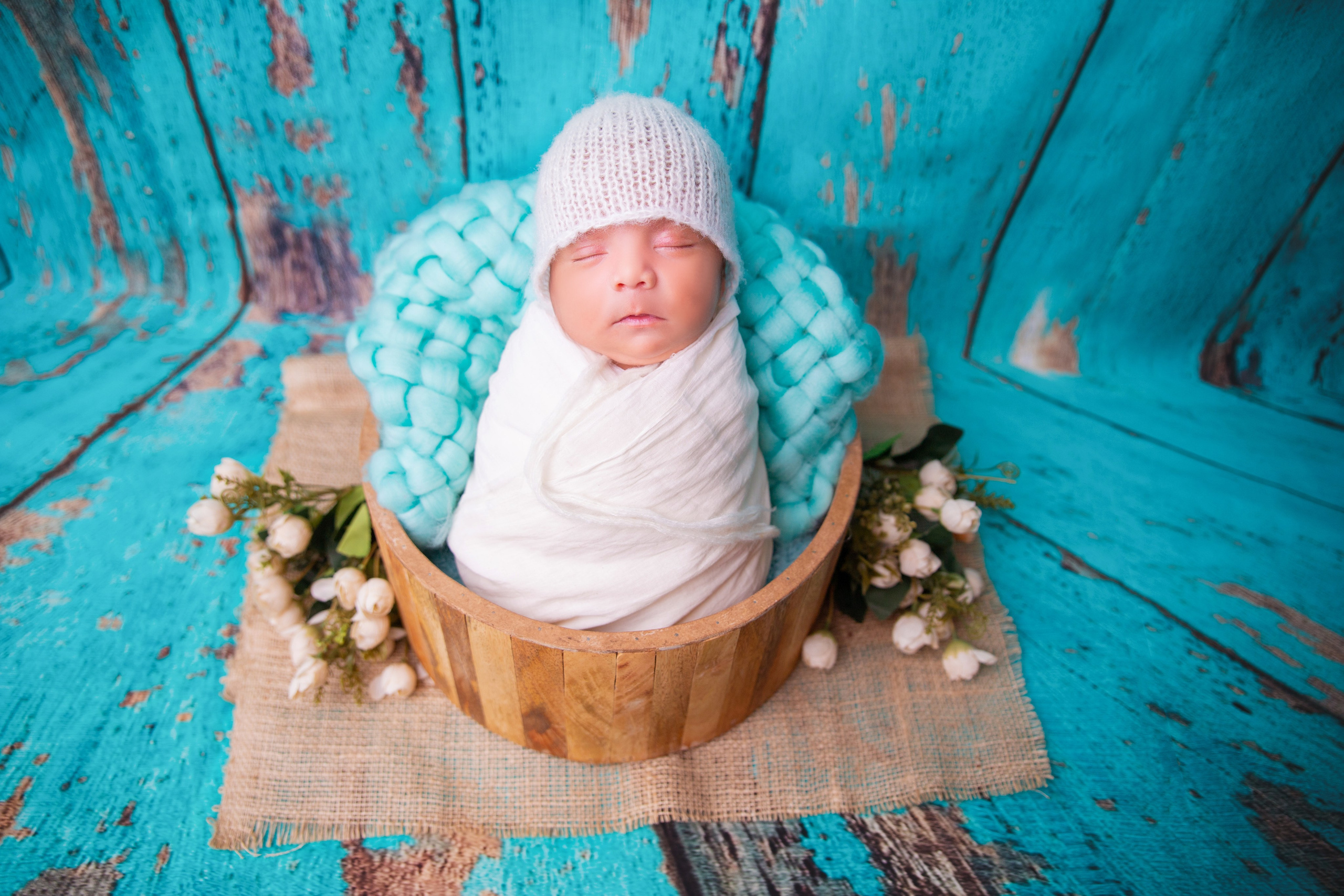 Newborns. Lifestyle and Family Photographer Faryal Saeed