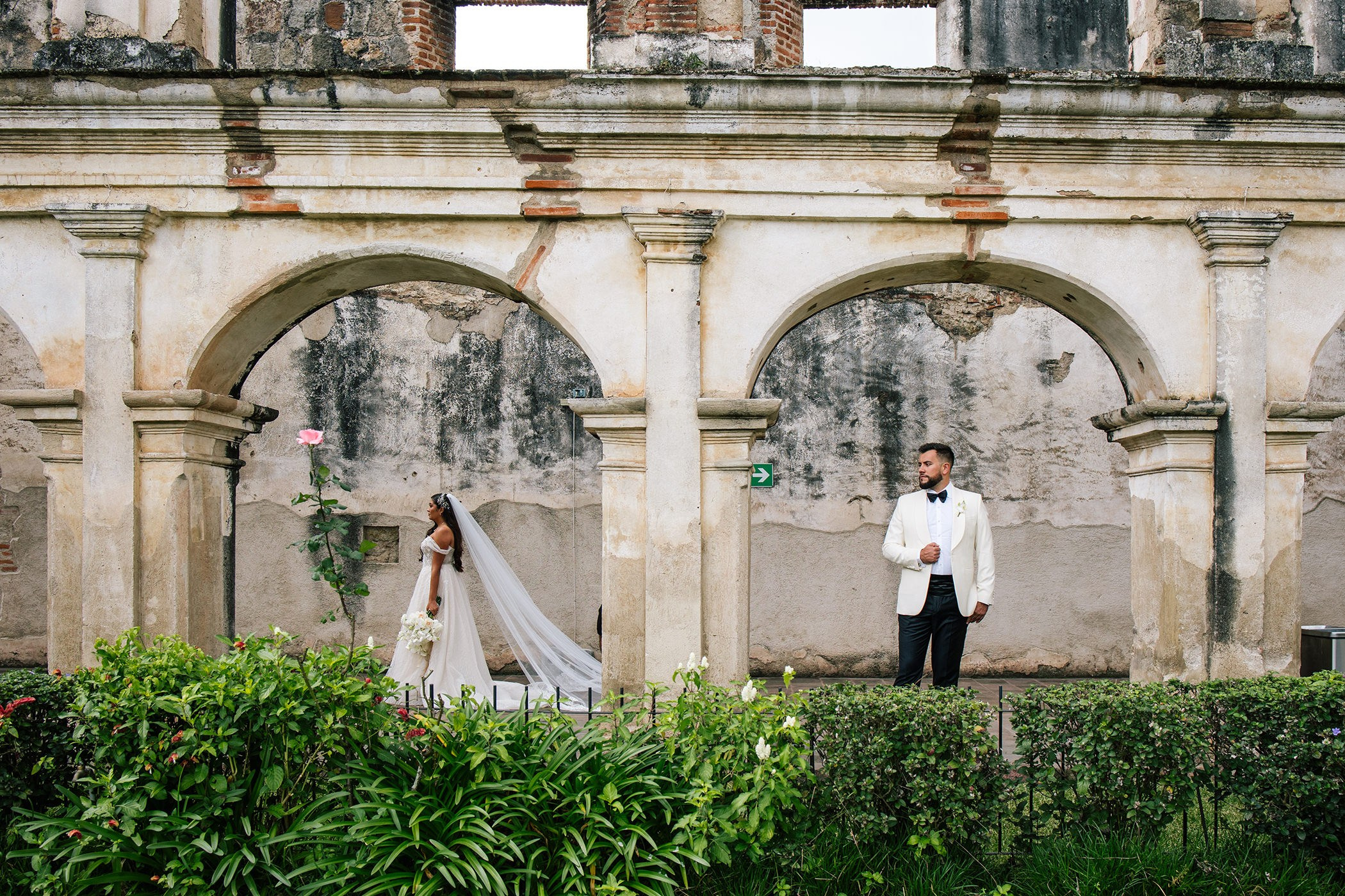 Formal. Wedding Photographer Ruth Preciado