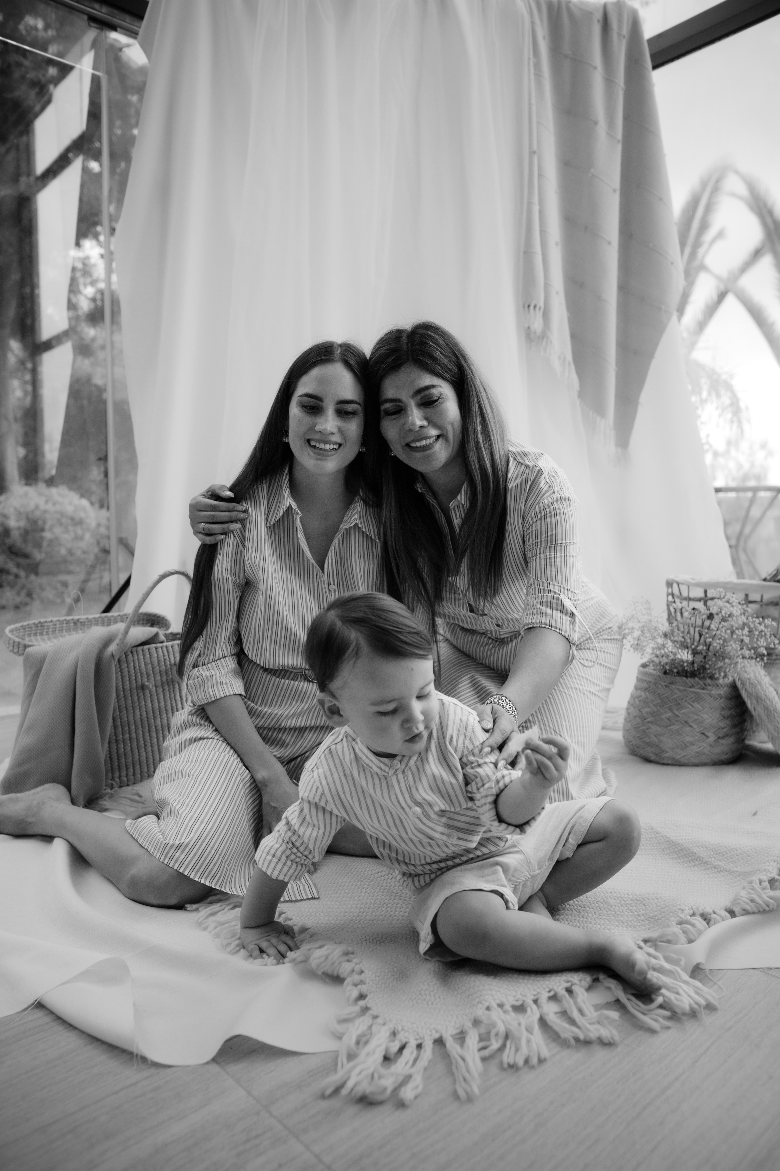 Carolina Flores. TWO MILLIMETERS