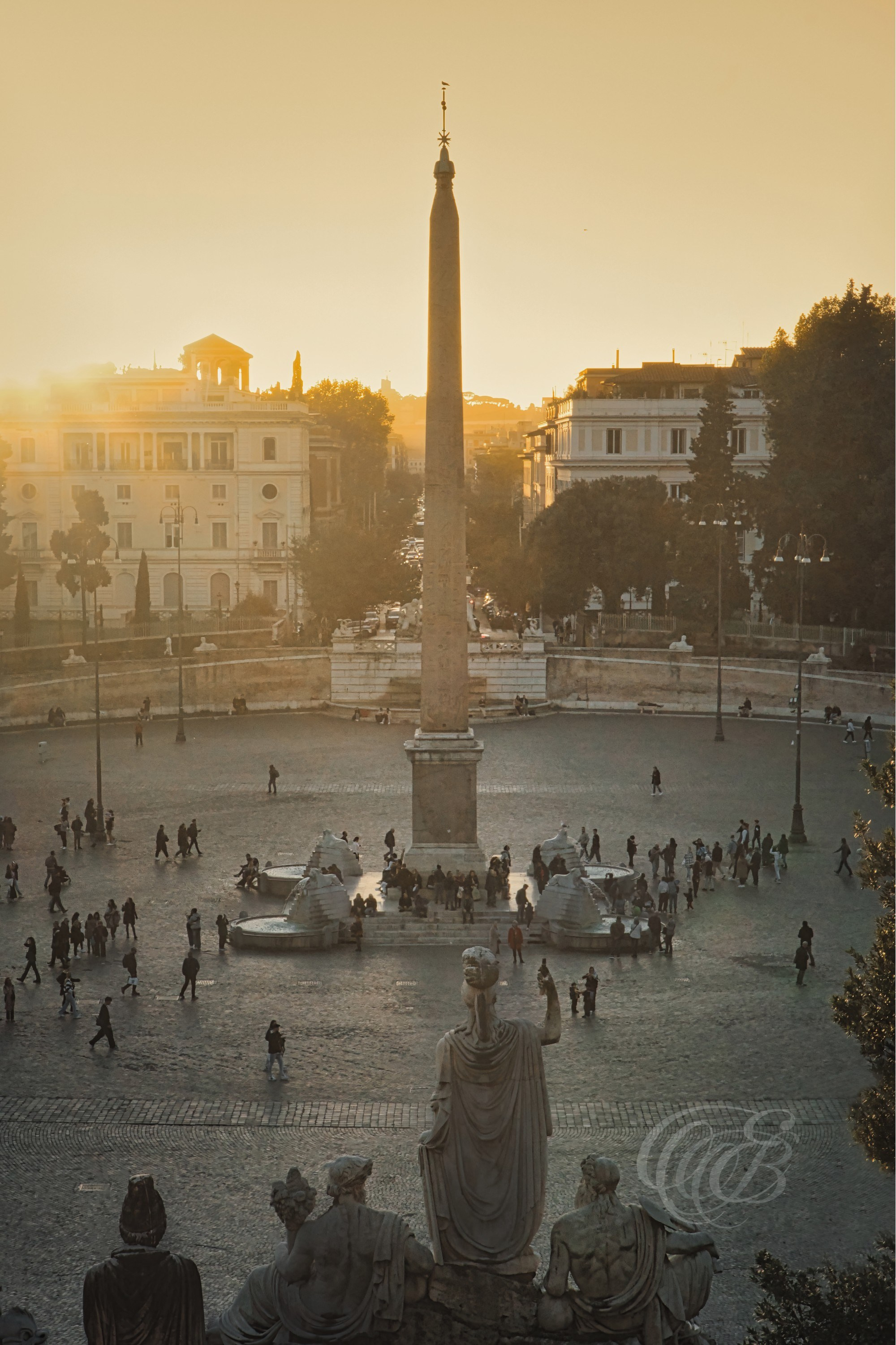 ITALY PHOTOGRAPHY — Sunset in Piazza del Popolo — Piazza del Popolo, one of Rome's grand historic squares, marking the traditional northern entrance to the Eternal City, Rome, Italy — Eduardo Bartoli Photography.