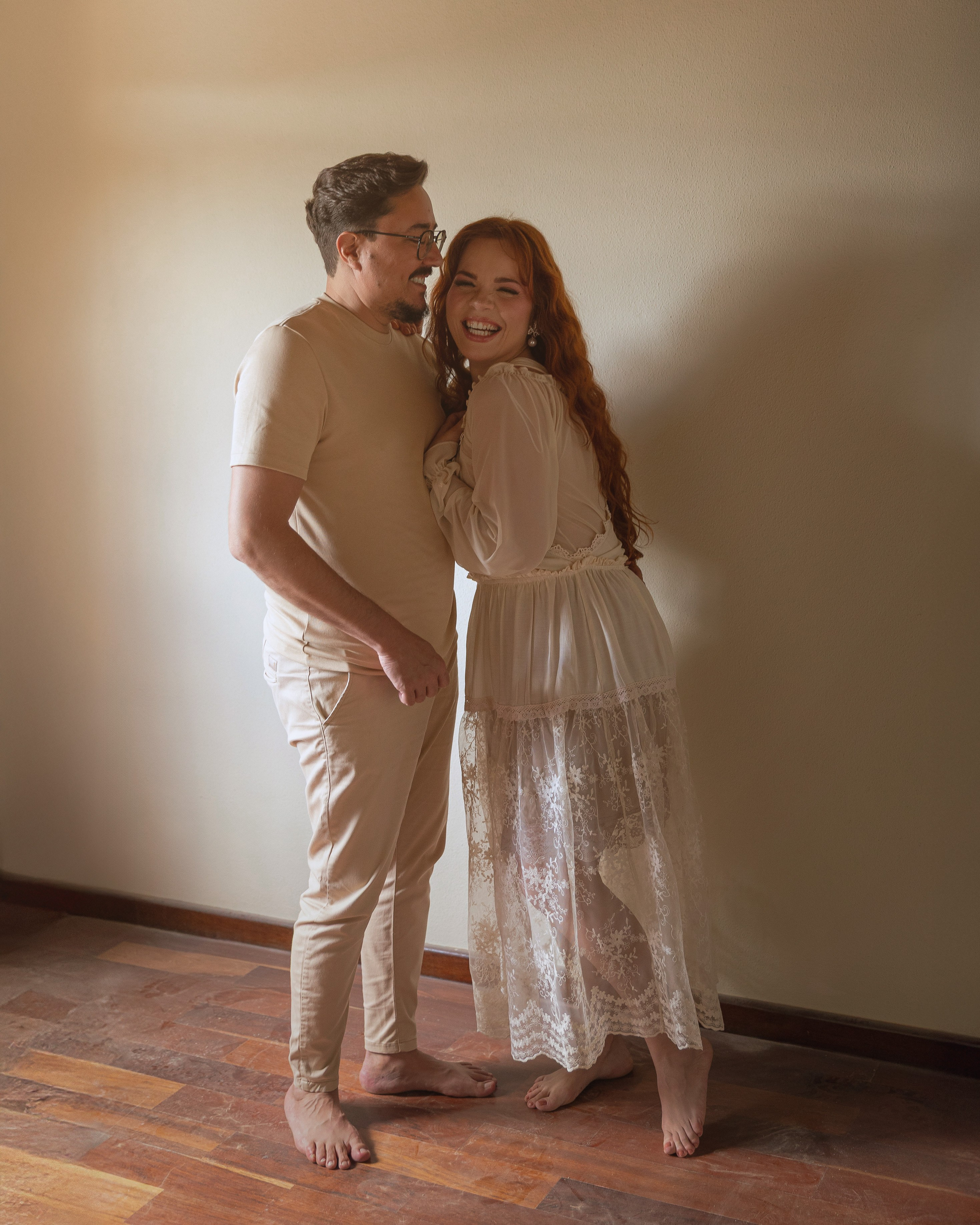 Ensaio fotográfico em casa, Fotografia em Casa em São Paulo. Retratos naturais em meio a sua casa seu lar, valorizando beleza, personalidade e autenticidade.