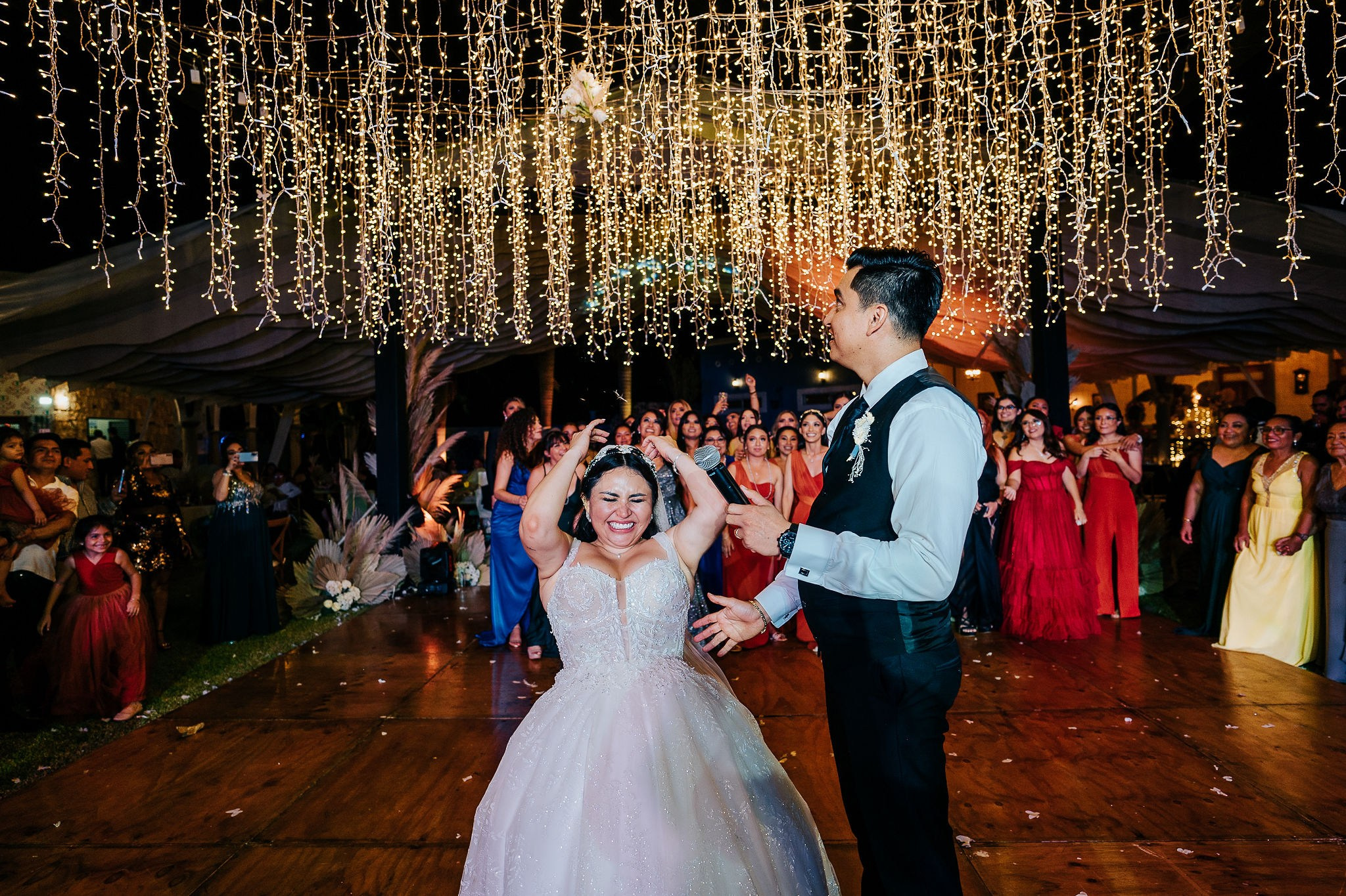 Montse & Jonathan. Fotógrafo de bodas, quince años, familias y fotografía infantil en Mérida Yucatán Alberto Rodriguez