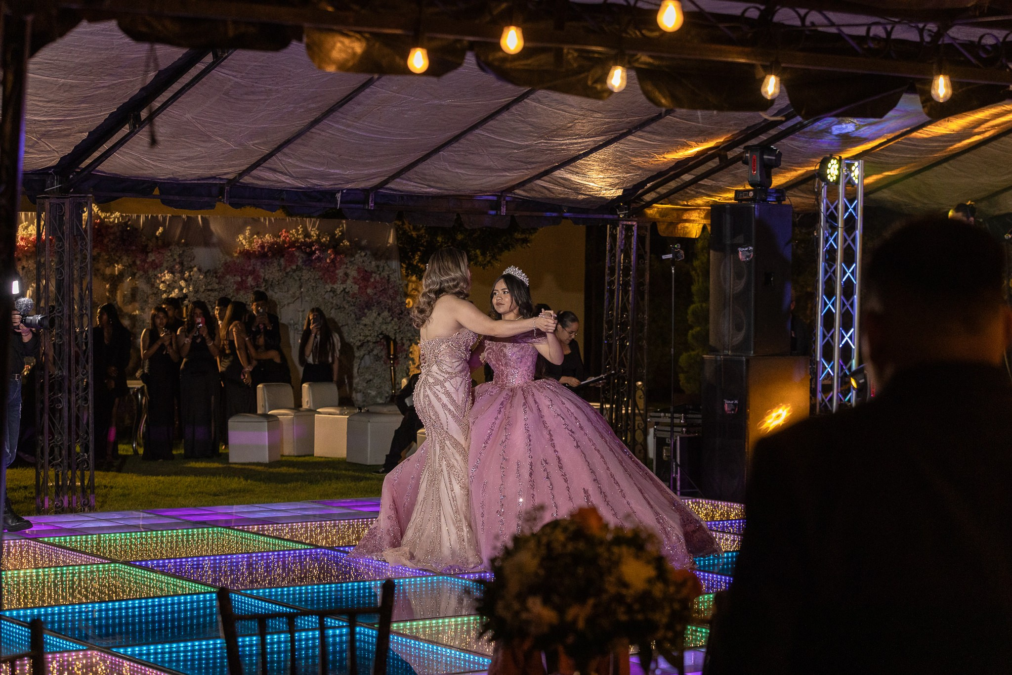 Ángela XV — Más que una celebración, una historia para contar. Lg Fotografia