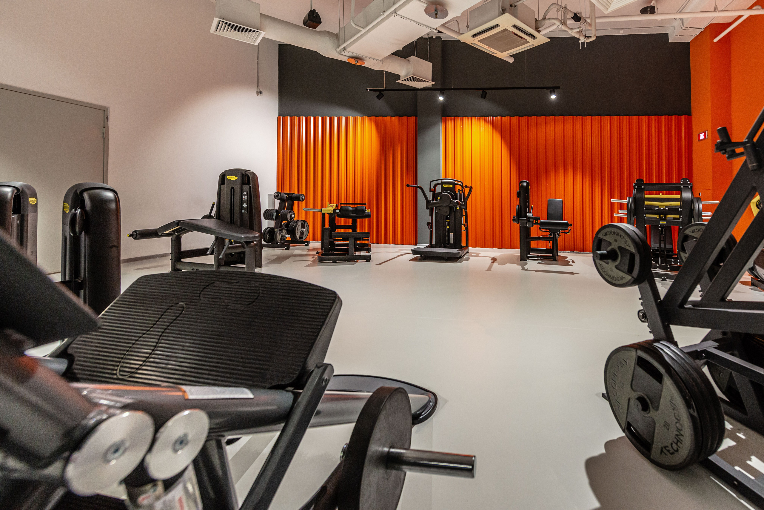 Фитнес-клуб DDX Fitness в Мытищи. FOTÓGRAFO MÉXICO QUINTANA ROO