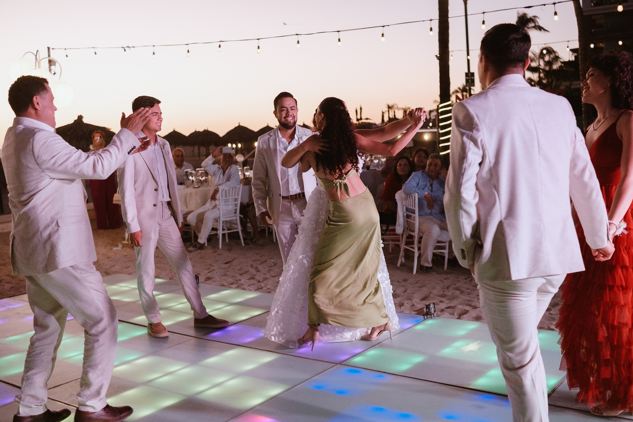 Gaby y Pepe: Boda en Puerto Vallarta. Fotógrafo de bodas