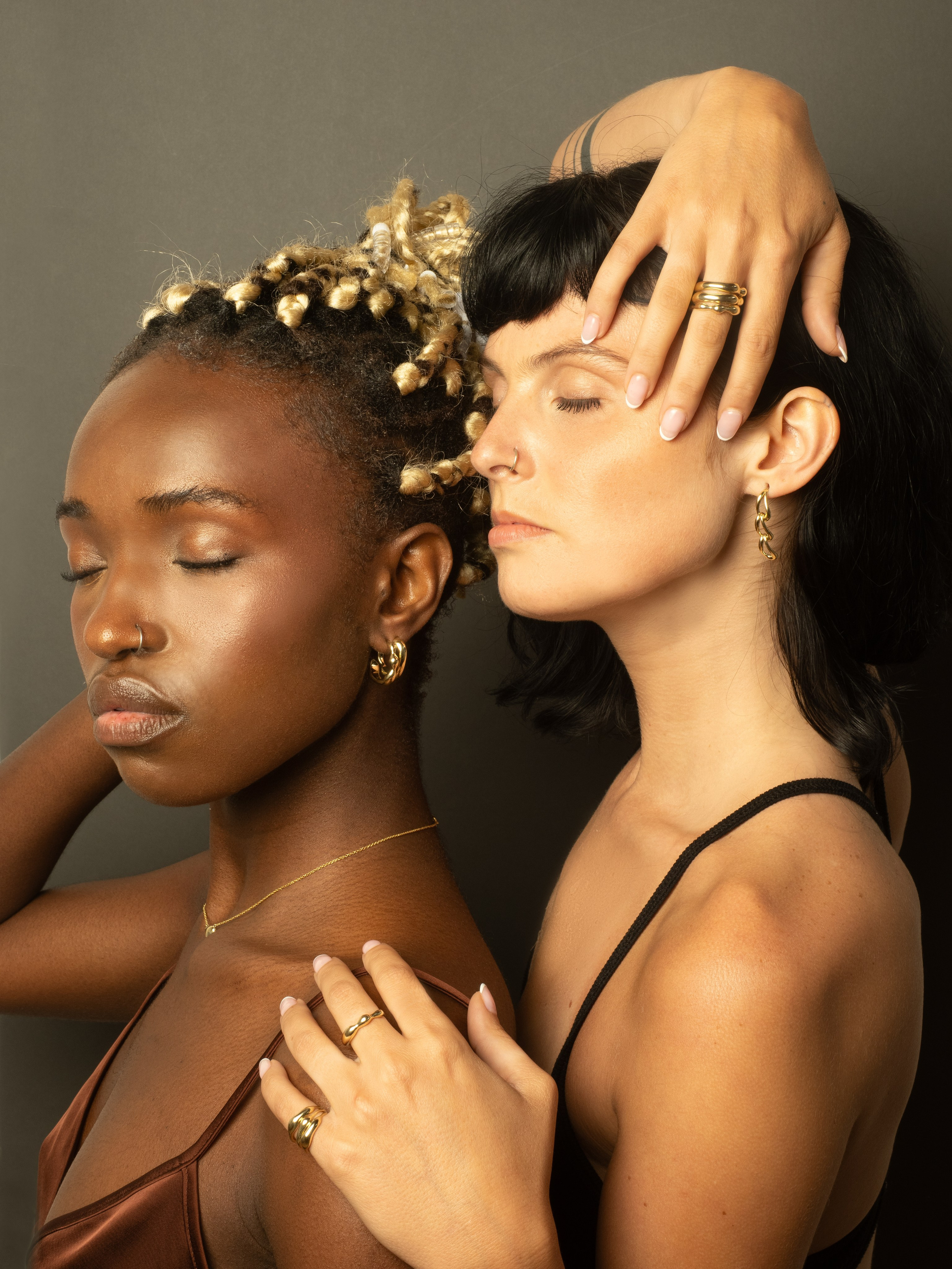 Eli Koshii. Mimosa Studios — Photographe Portrait à Montréal - Portrait Photographer in Montreal