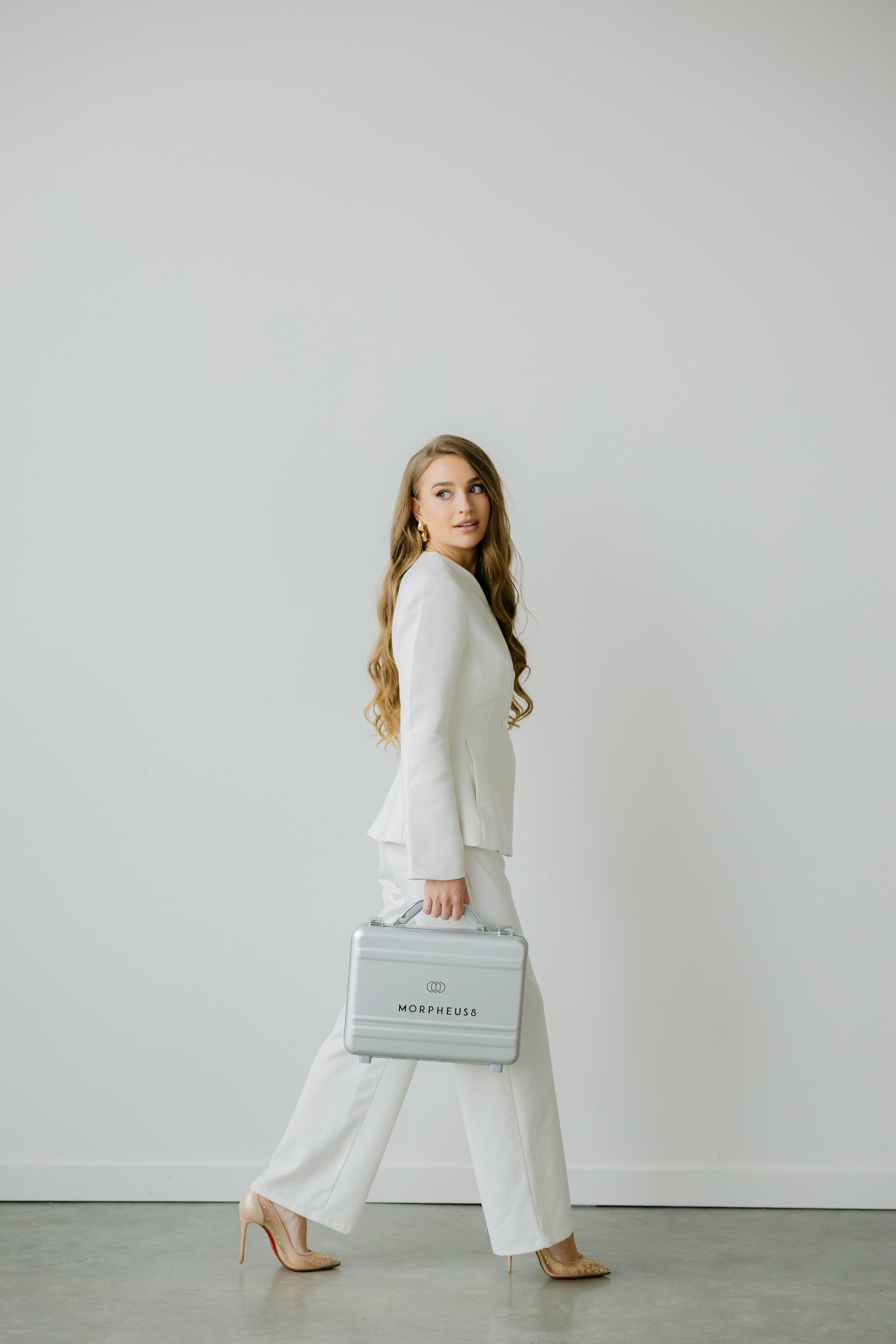Aesthetic Specialist. Photographer Elvira Hryshchenko