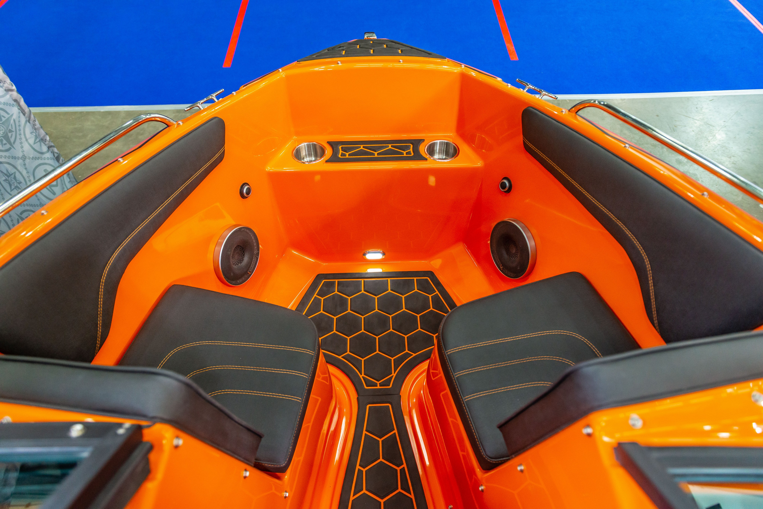 Фотосъемка лодок на Moscow Boat Show 2022. PHOTOGRAPHER QUINTANA ROO