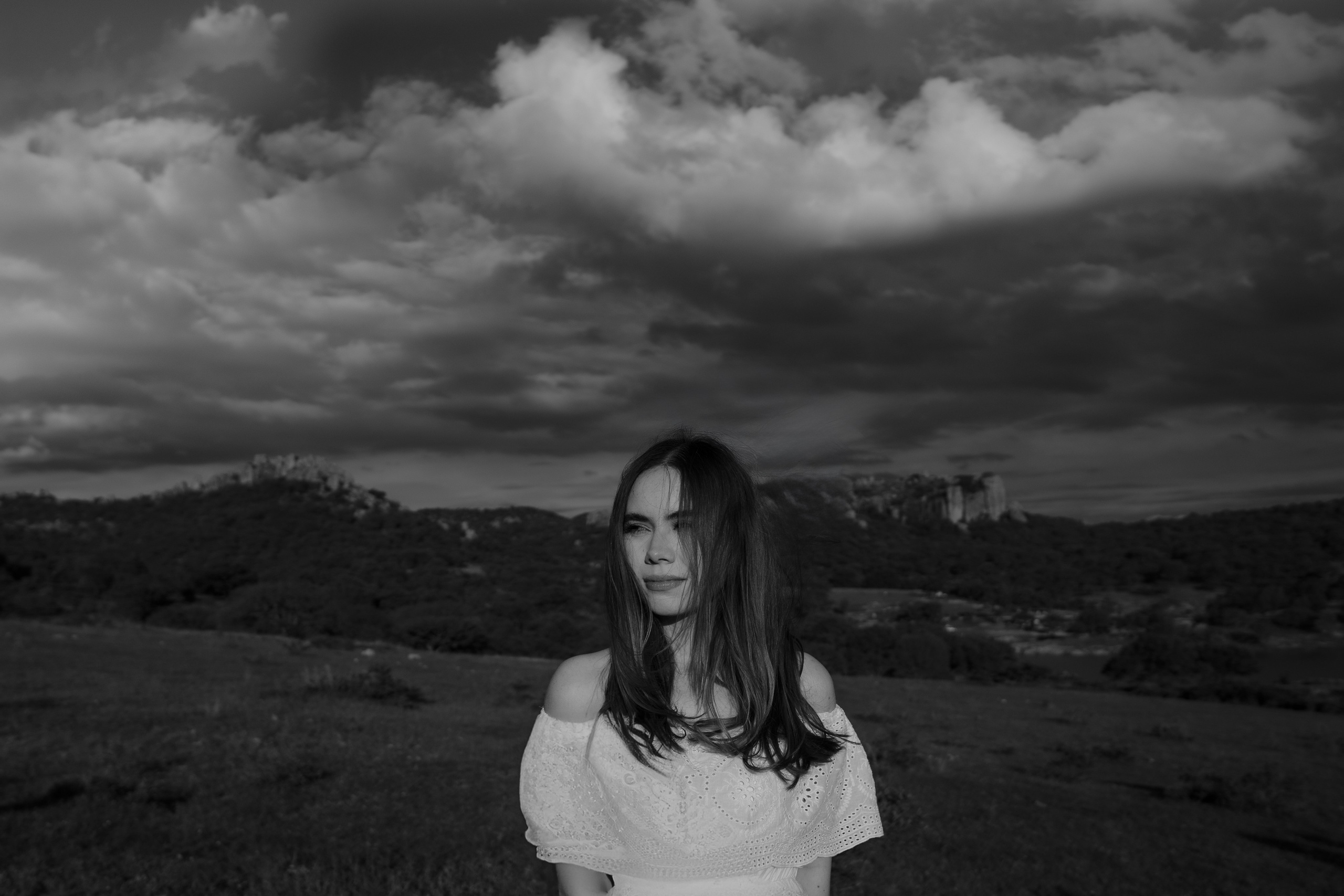 RETRATO. TWO MILLIMETERS