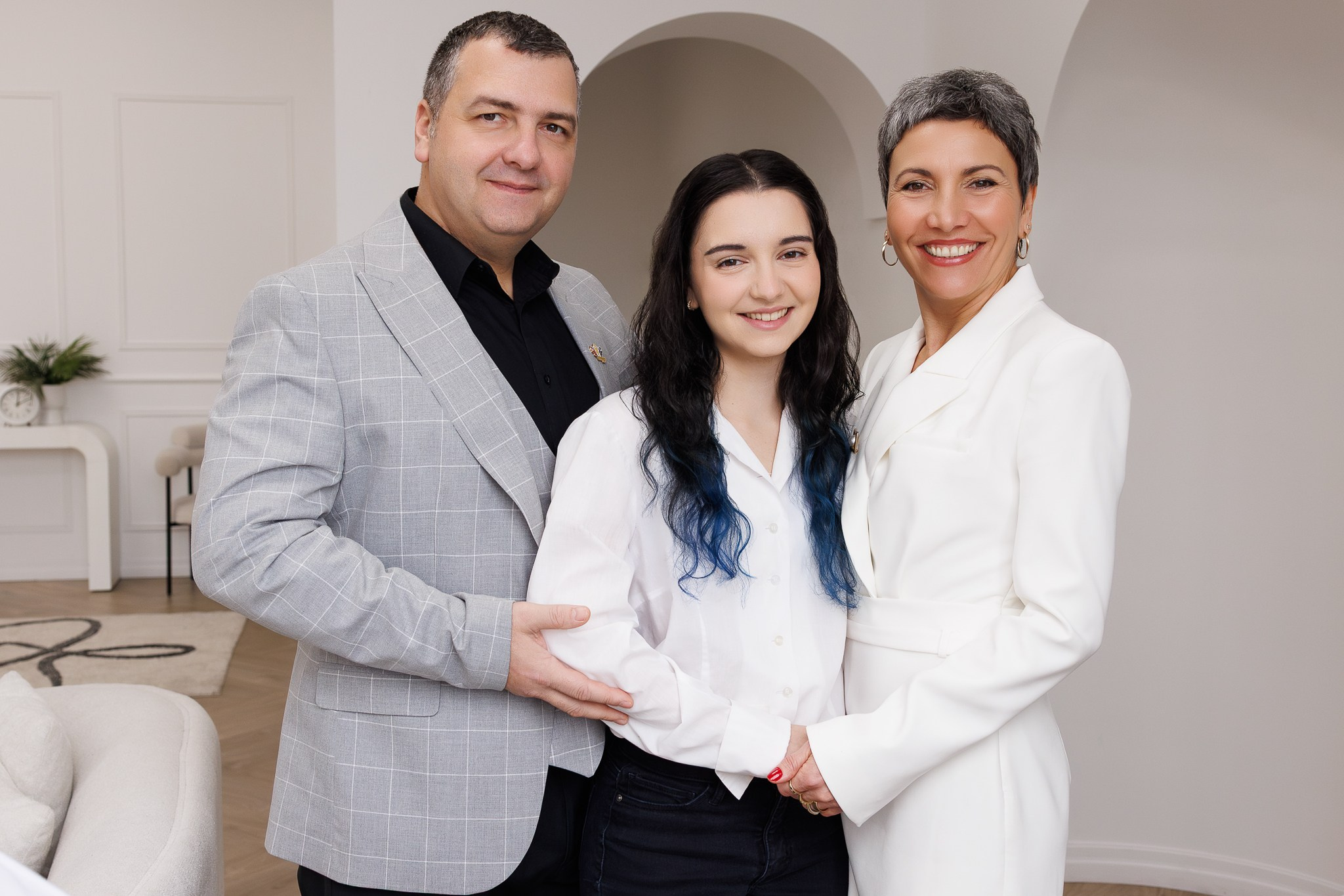 FAMILY. Je suis photographe portraitiste et je réalise des portraits à toutes les étapes de votre vie! Bienvenue dans mon studio à Westmount, Qc