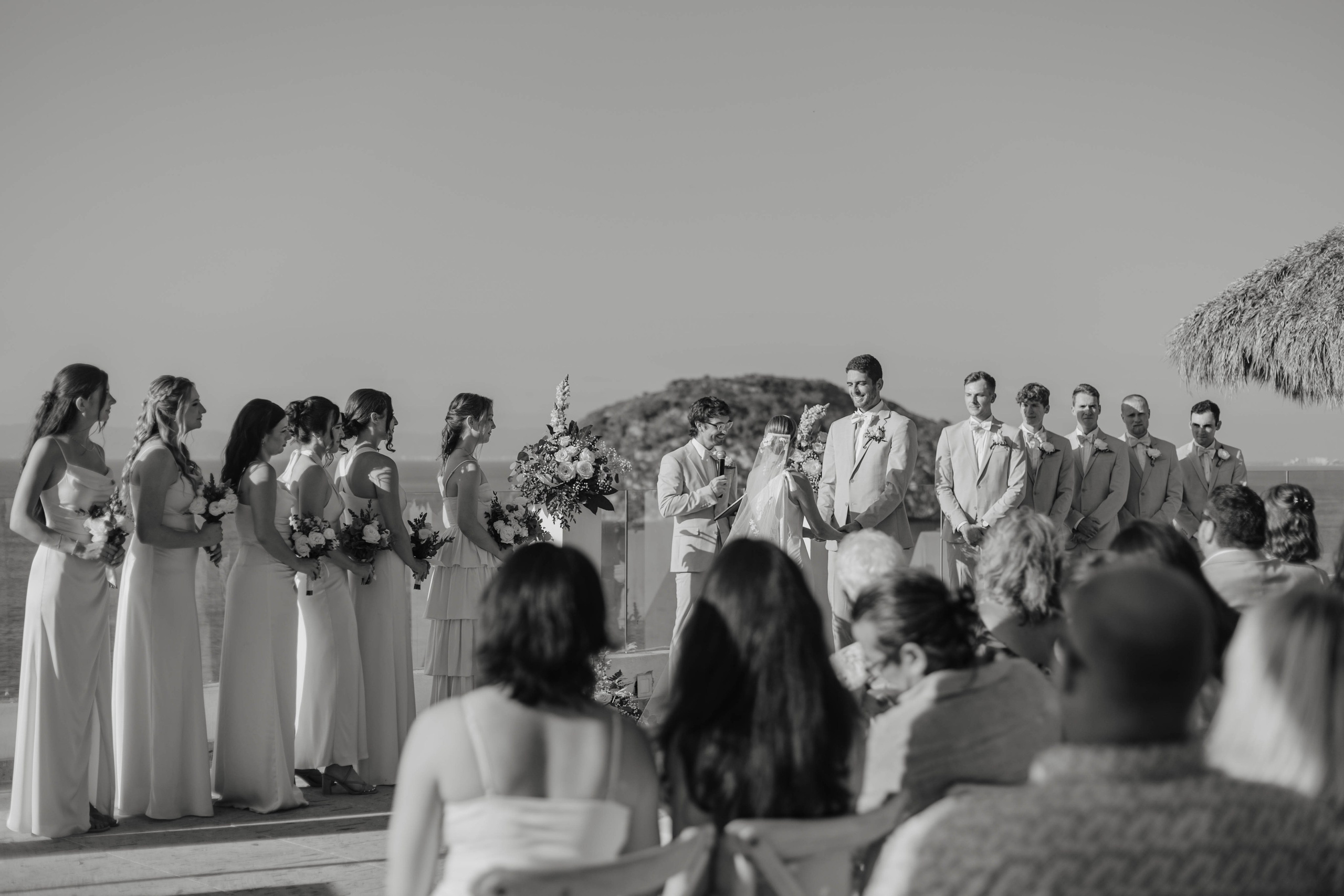 A Wedding at Casa Azul Profundo: Timeless Vows in Puerto Vallarta. Fotógrafo de Bodas en Puerto Vallarta y Riviera Nayarit | VL photo & film