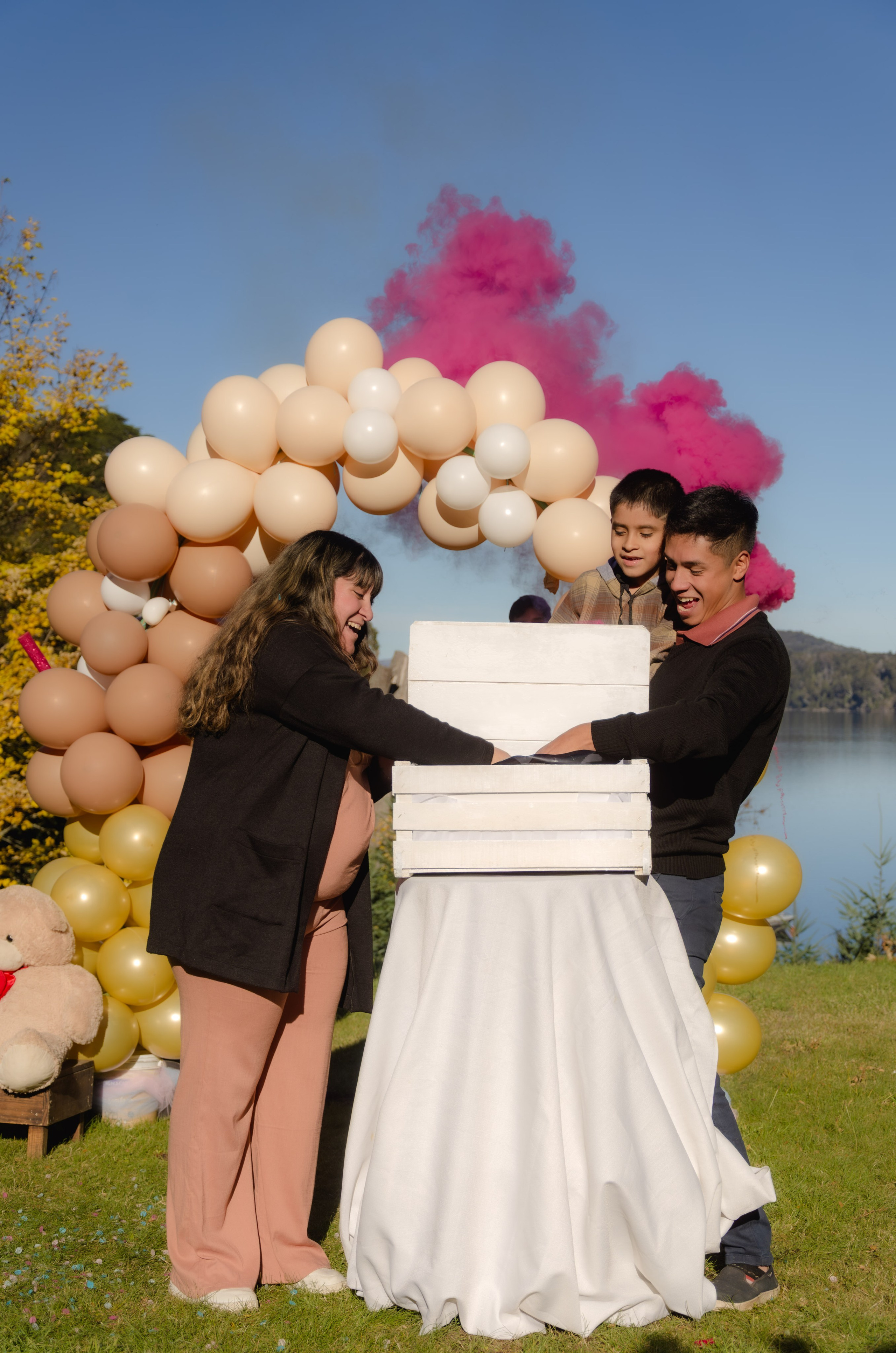 Revelación de Género - Gisel y Carlos. Viiz Photo Studio | Fotógrafo en Villa La Angostura, Neuquén