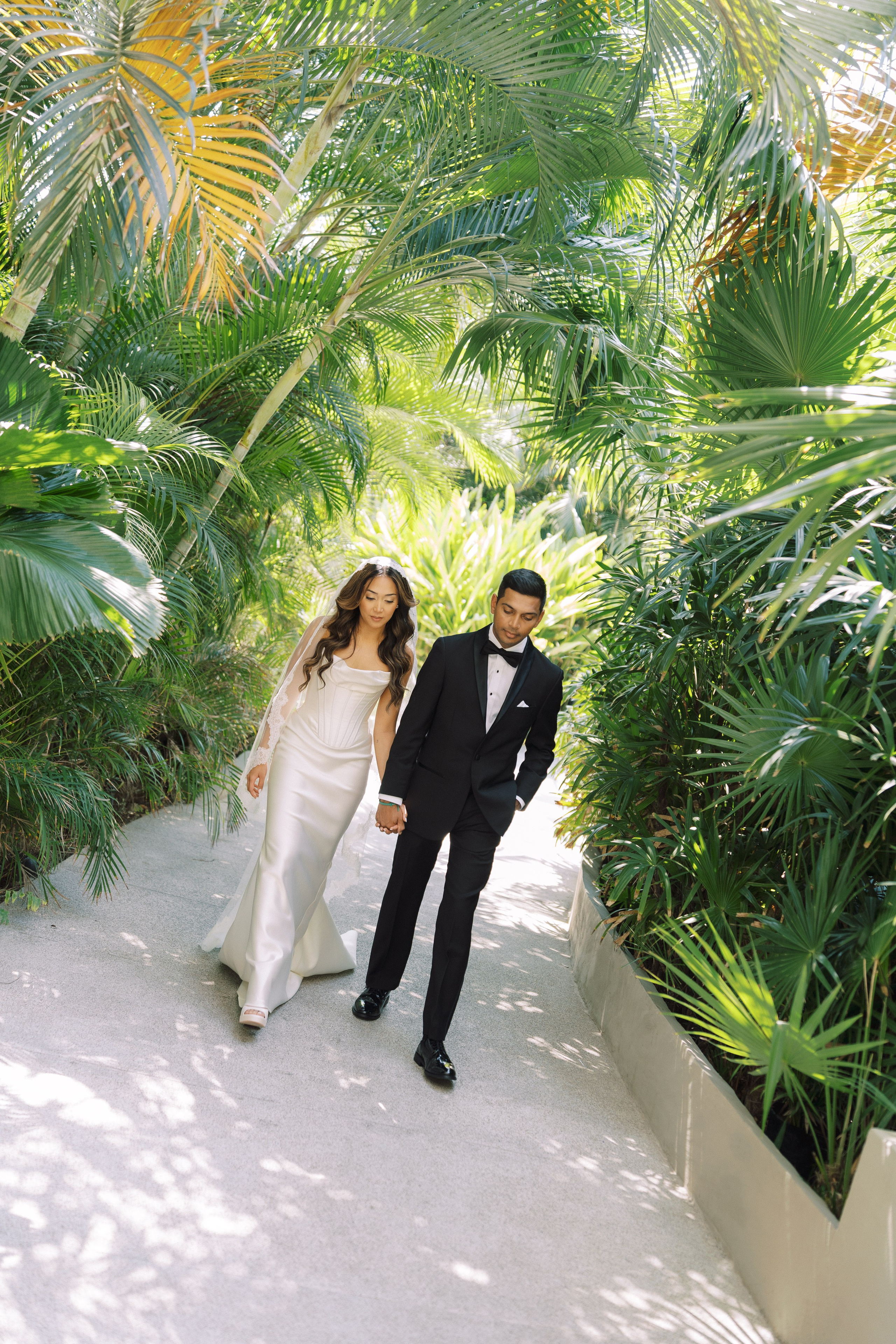Tori & Keyur. Sayulita Wedding Photographer, Puerto Vallarta, Cabo