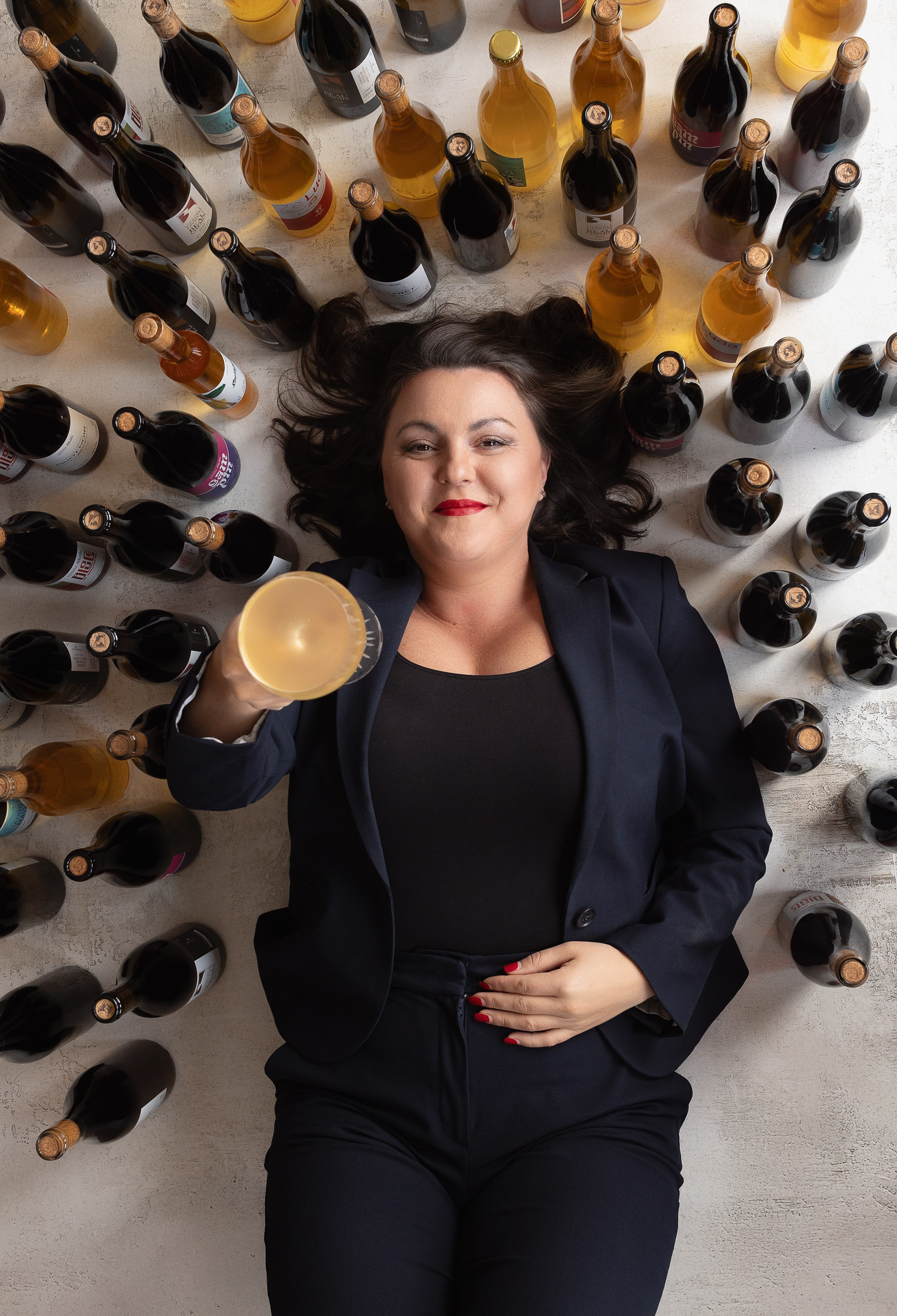 Vignoble et Domaine Beauchemin / Edition January 2025. Je suis photographe portraitiste et je réalise des portraits à toutes les étapes de votre vie! Bienvenue dans mon studio à Westmount, Qc