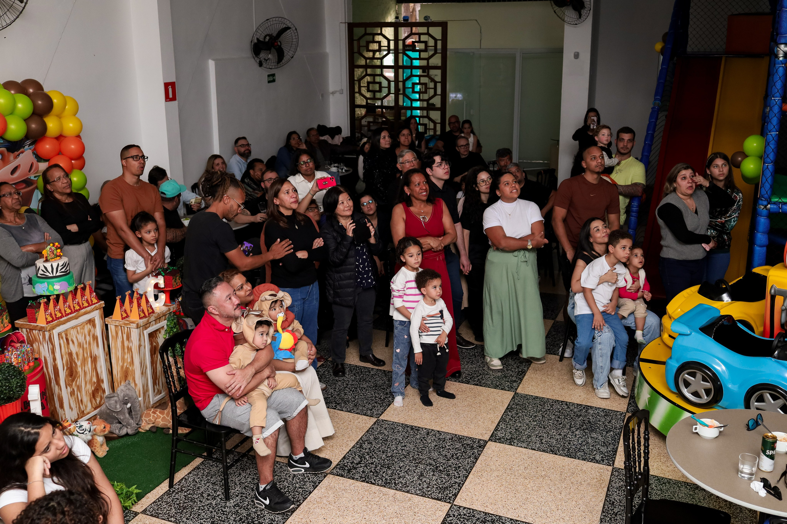 FESTAS INFANTIS. Fotógrafo de momentos Sagrados