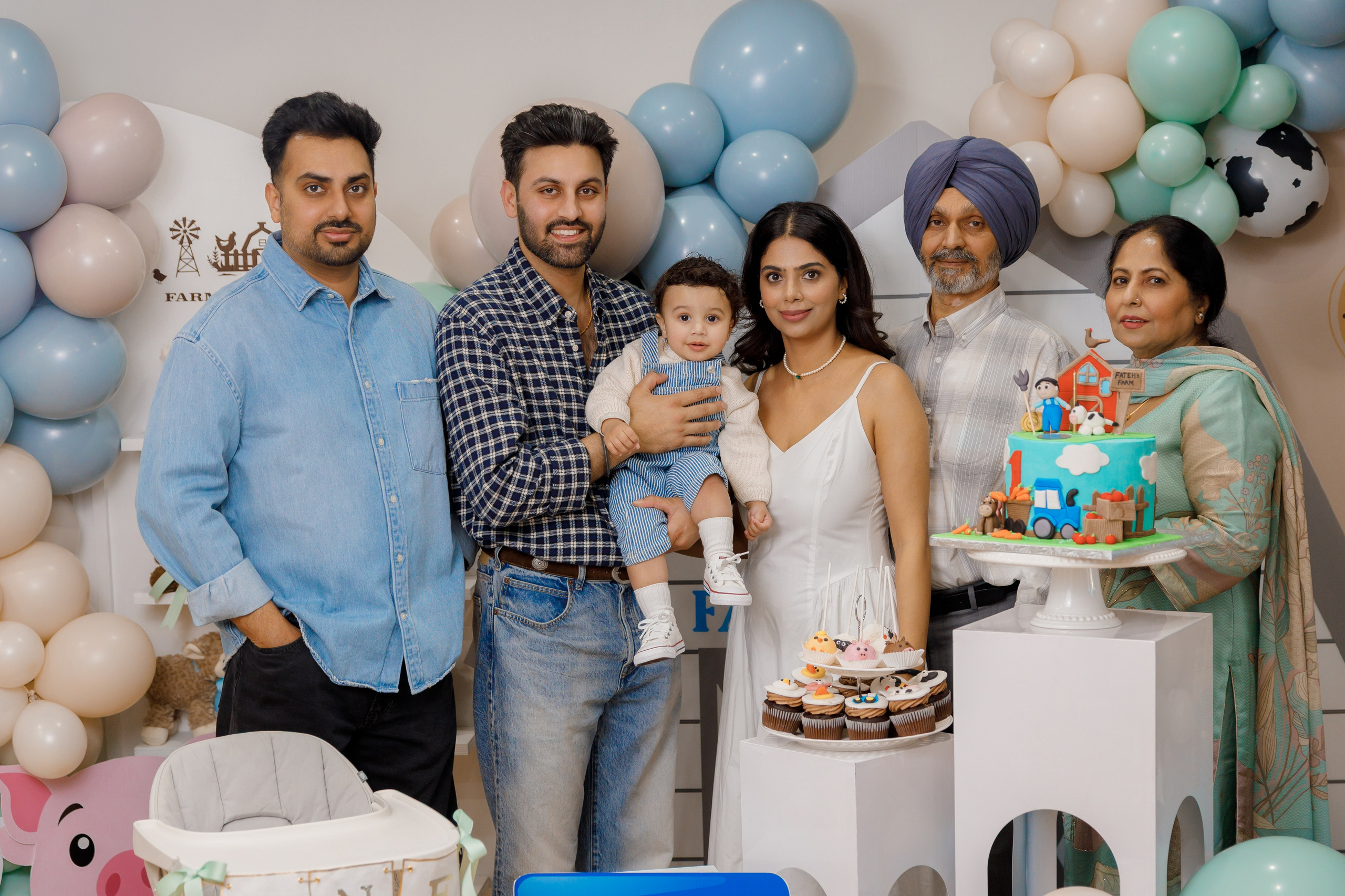 Fateh’s 1st birthday. Photographer Elvira Hryshchenko