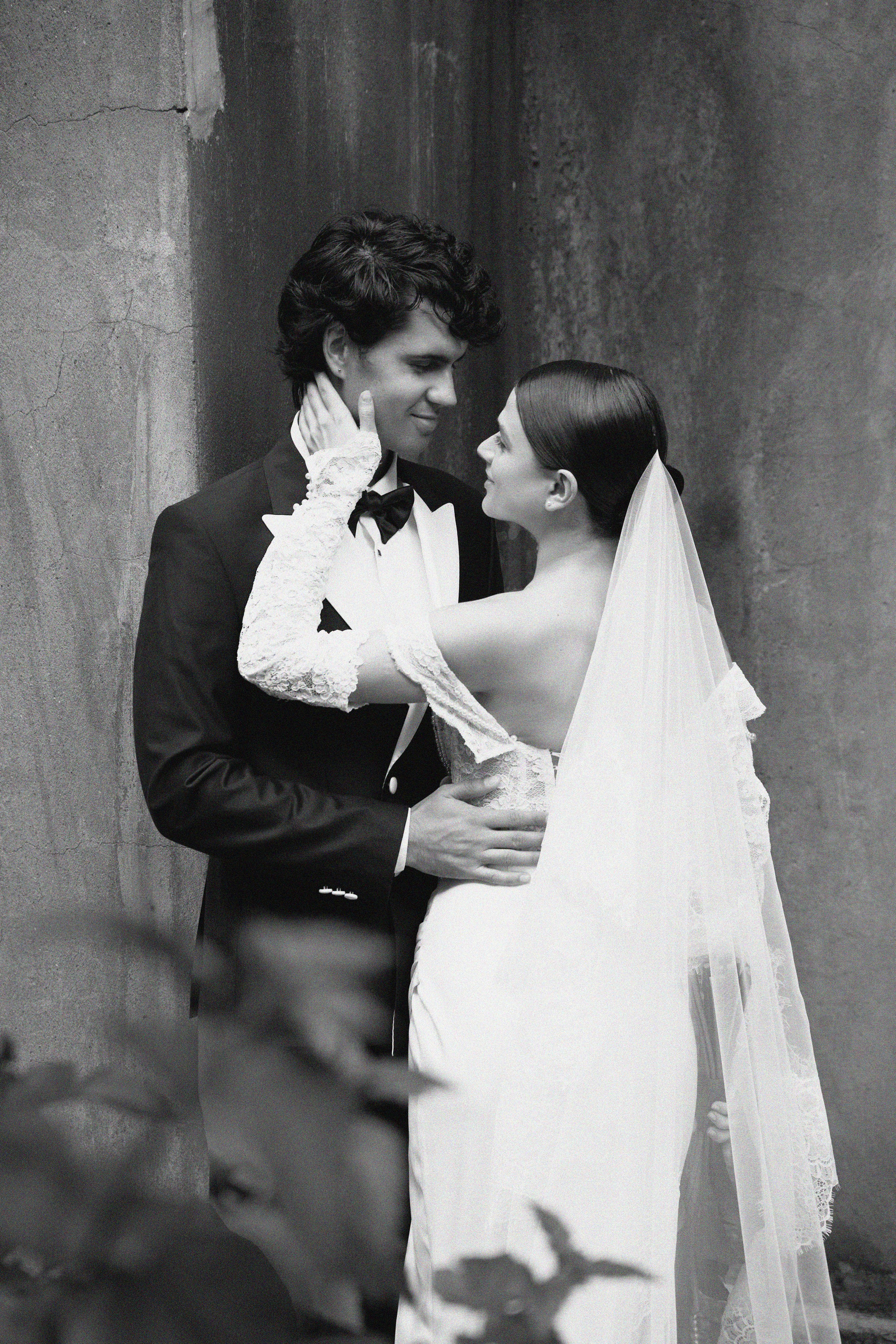 Cathedral Ceremony. Gabriela & Luis. Wedding & Portrait Photographer in Cancun, Tulum & Mexico City — Elena Ruzgis