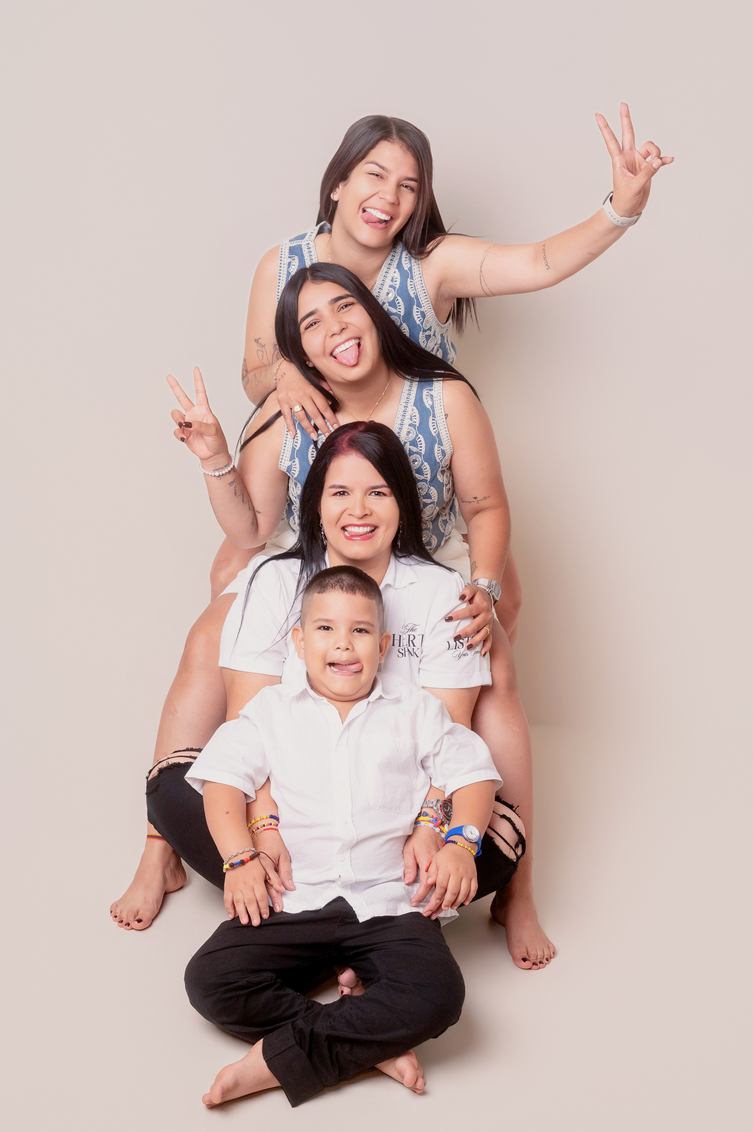 Fotos de estudio con Familias!. Www.dresalgadophoto.com