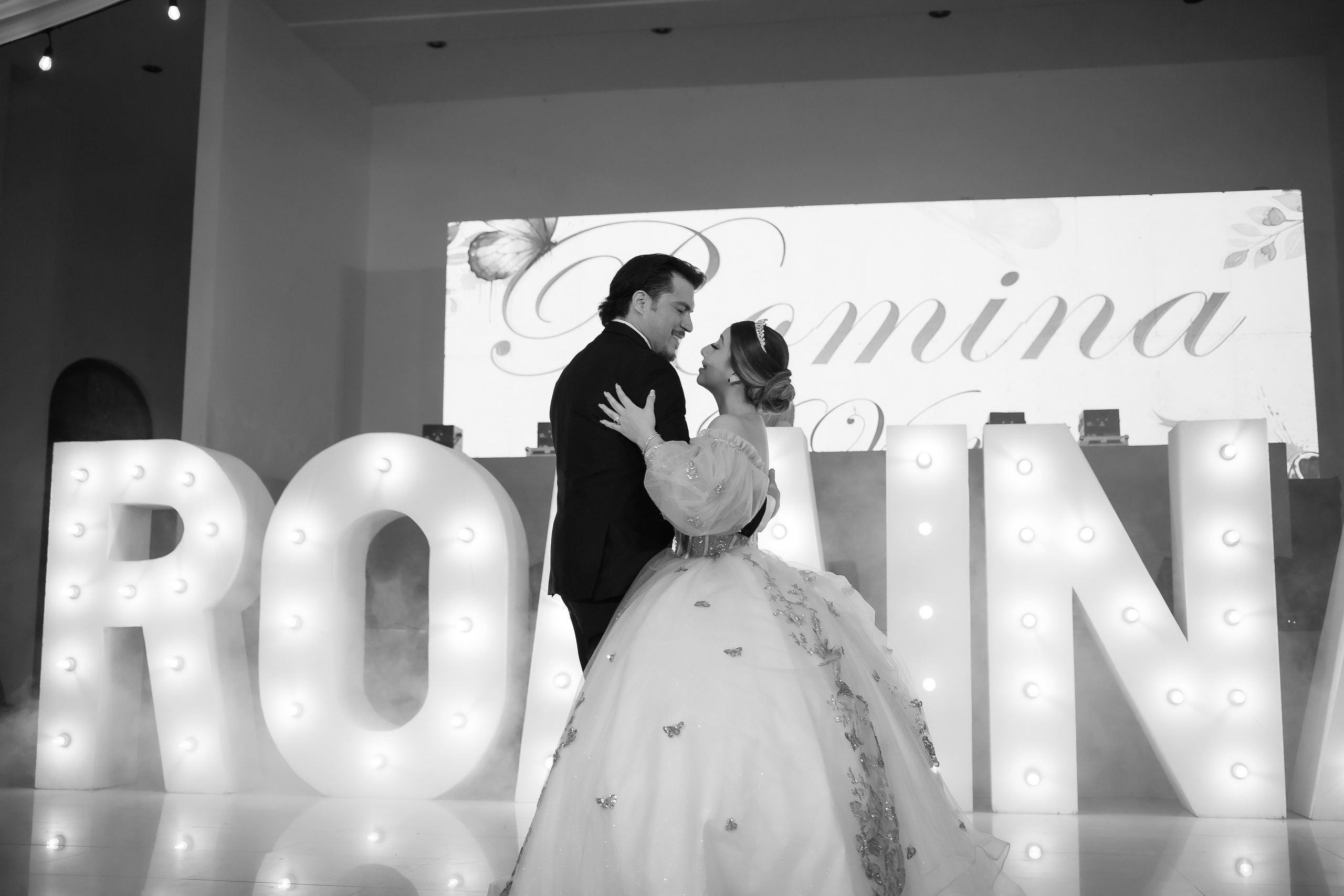 XV AÑOS ROMINA. Simón Enríquez Studio