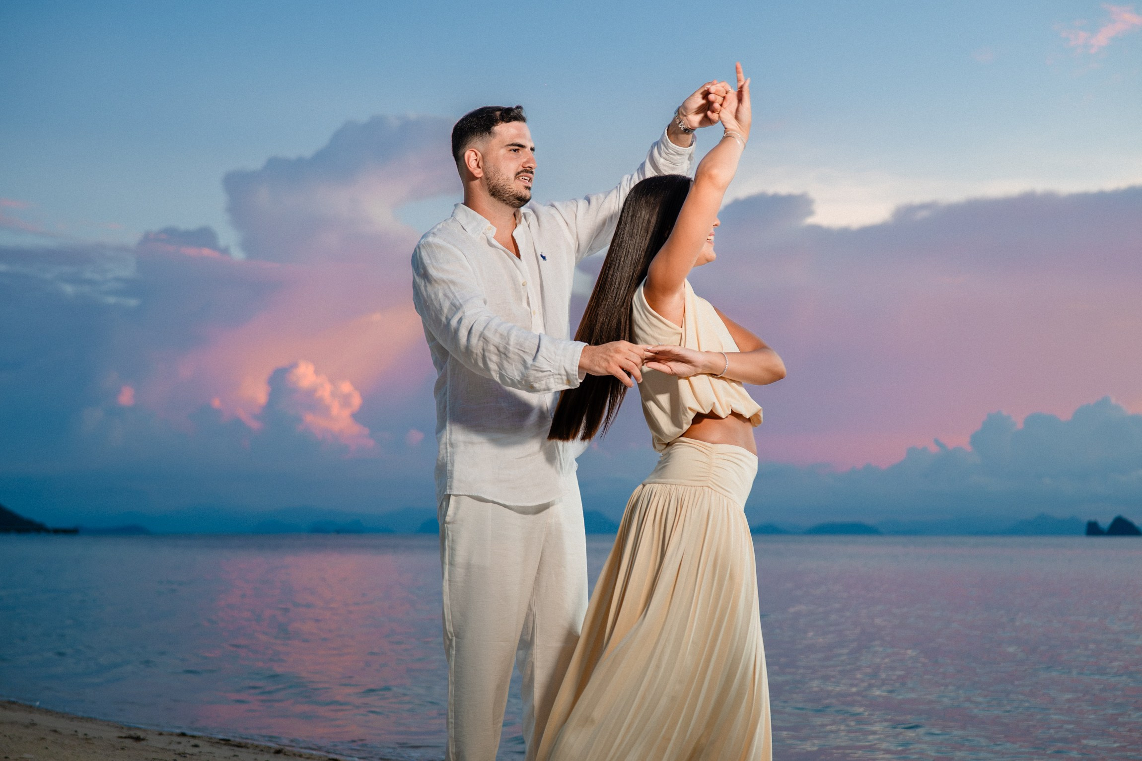 Eden and Linoy. Marriage Proposal Planner in Vietnam | Lumi Love Studio
