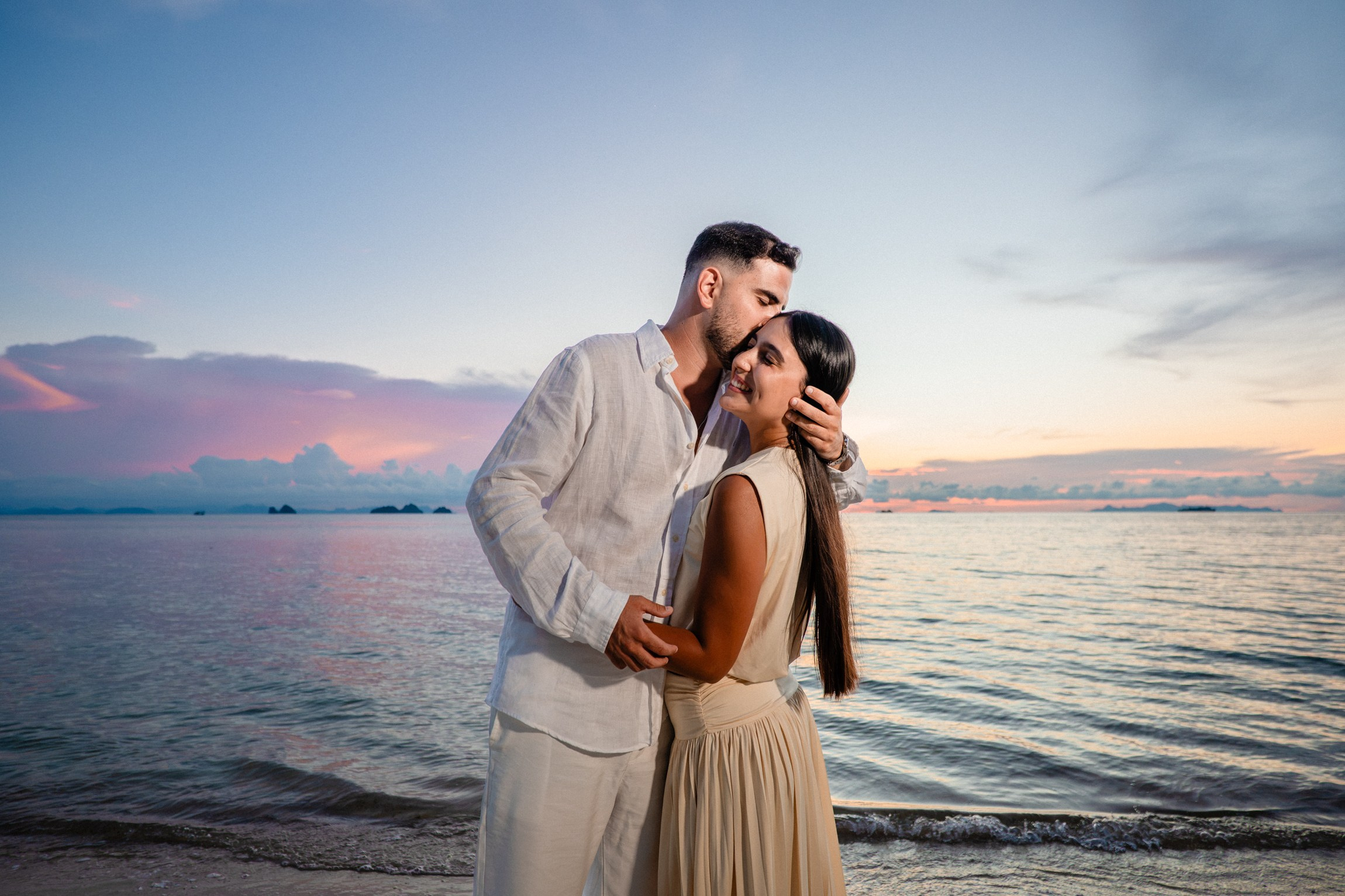 Eden and Linoy. Marriage Proposal Planner in Vietnam | Lumi Love Studio