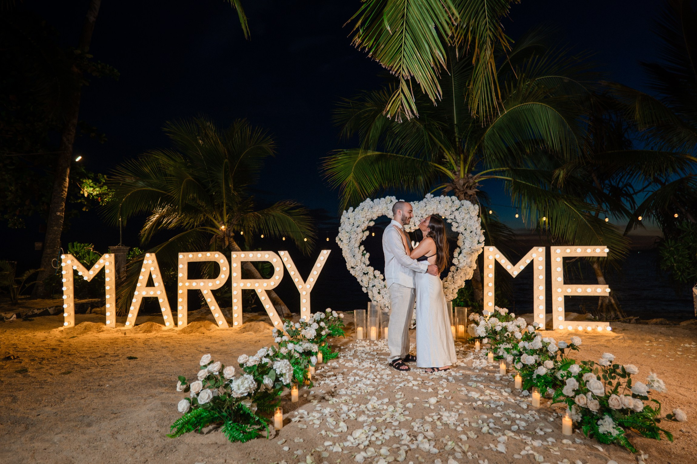 Lior and Noa. Marriage Proposal Planner in Vietnam | Lumi Love Studio