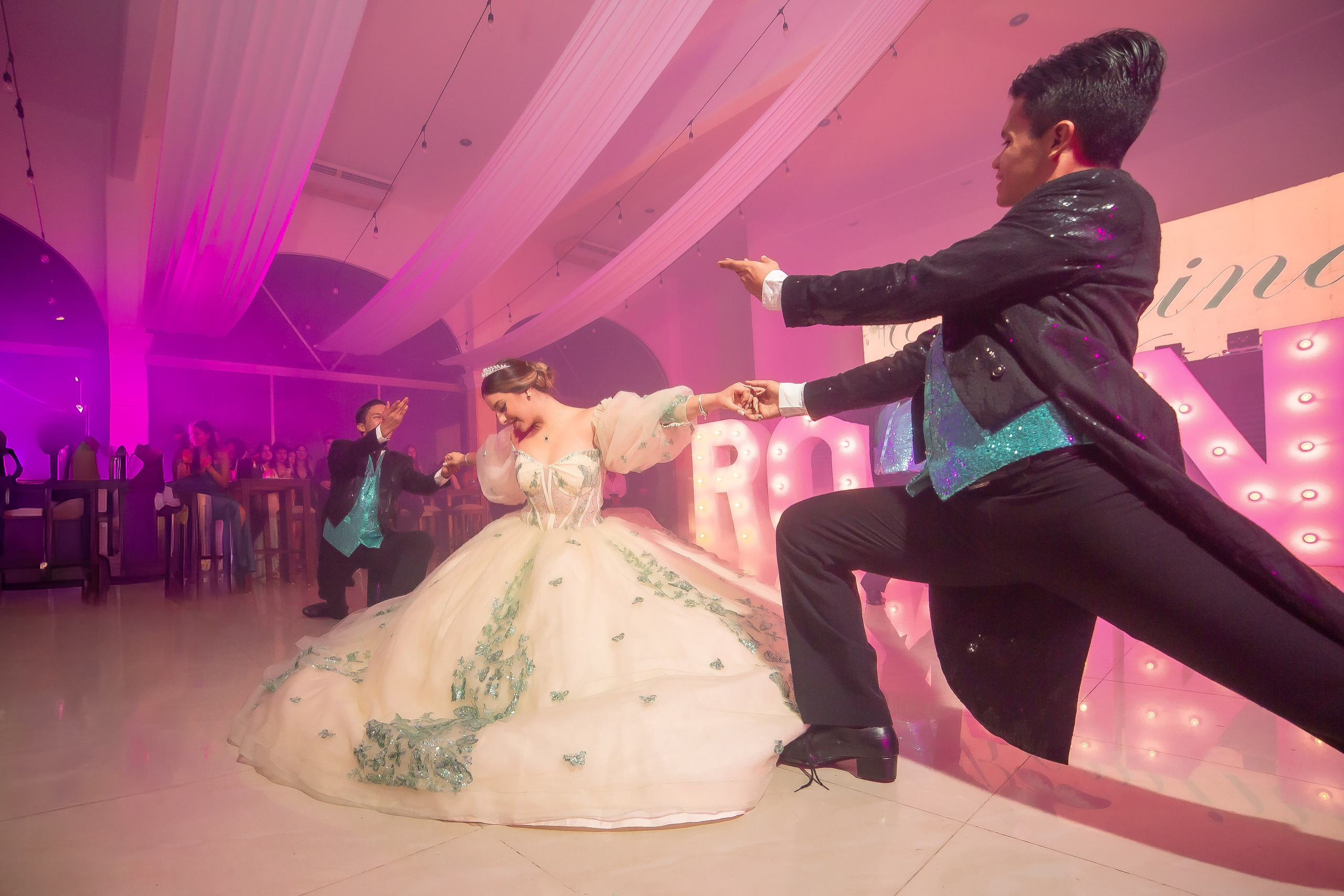 XV AÑOS ROMINA. Simón Enríquez Studio