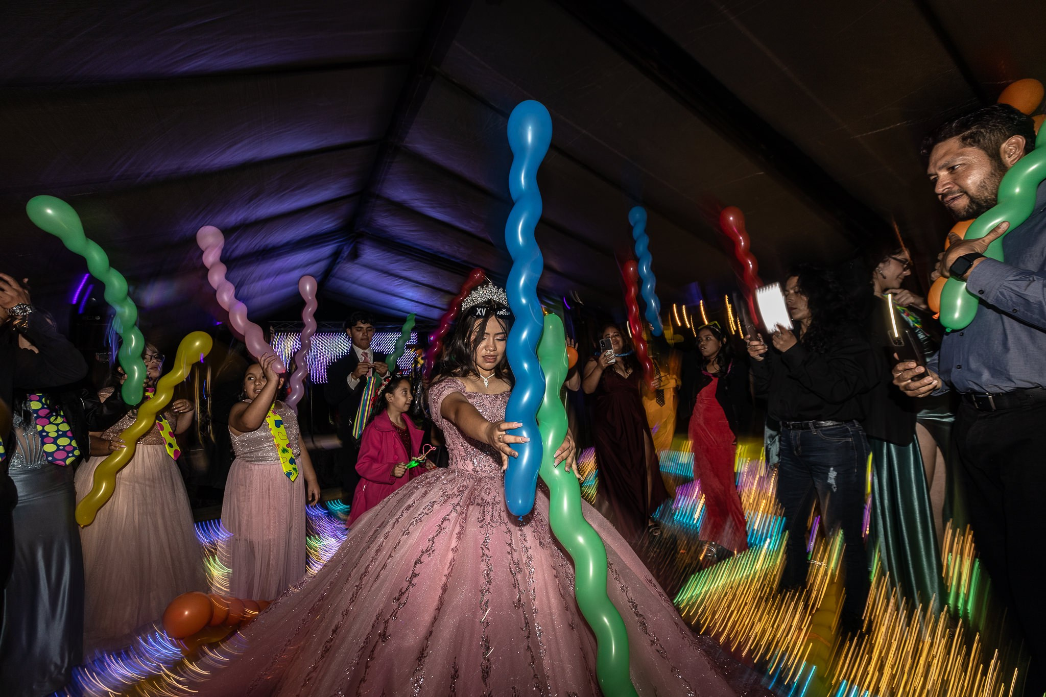 Ángela XV — Más que una celebración, una historia para contar. Lg Fotografia