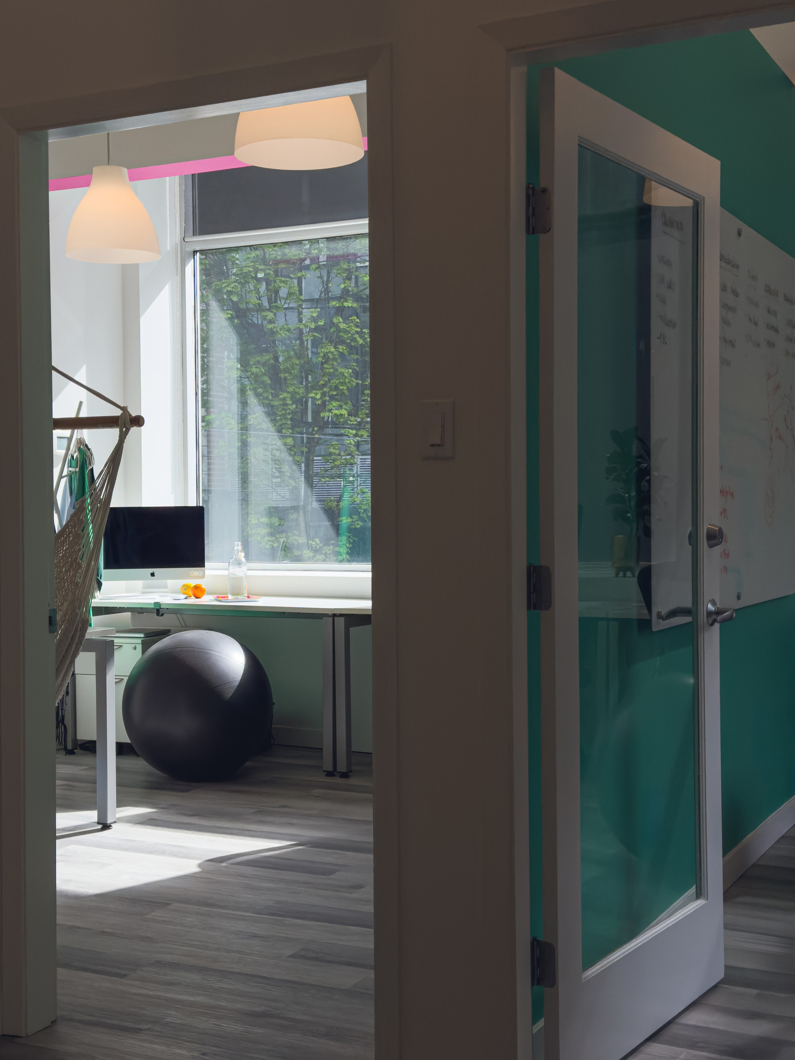 Cucumber Marketing & Business Coaching. Yana Bobrova | Artistic Photography
