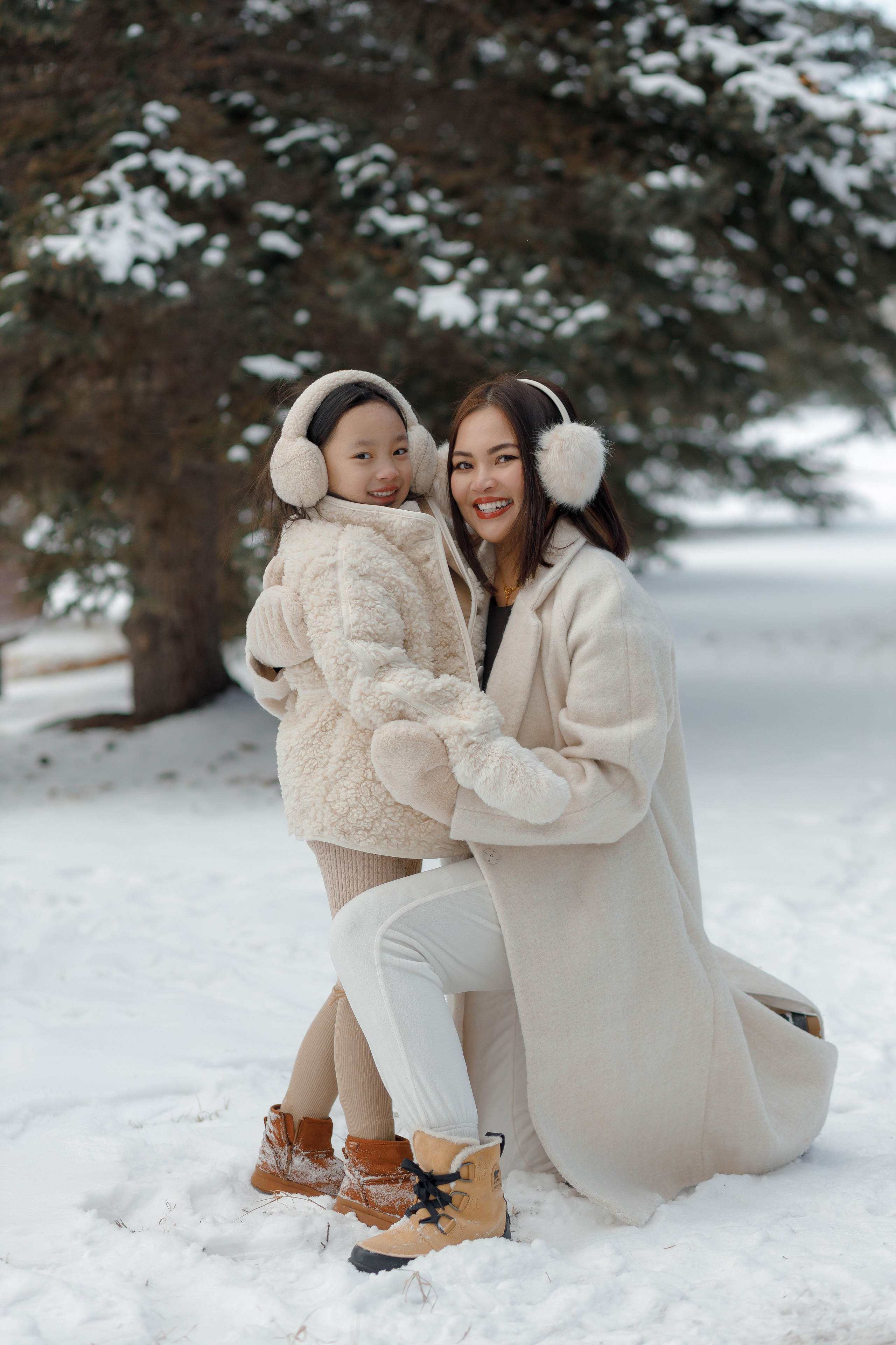 Family winter story. Photographer Elvira Hryshchenko
