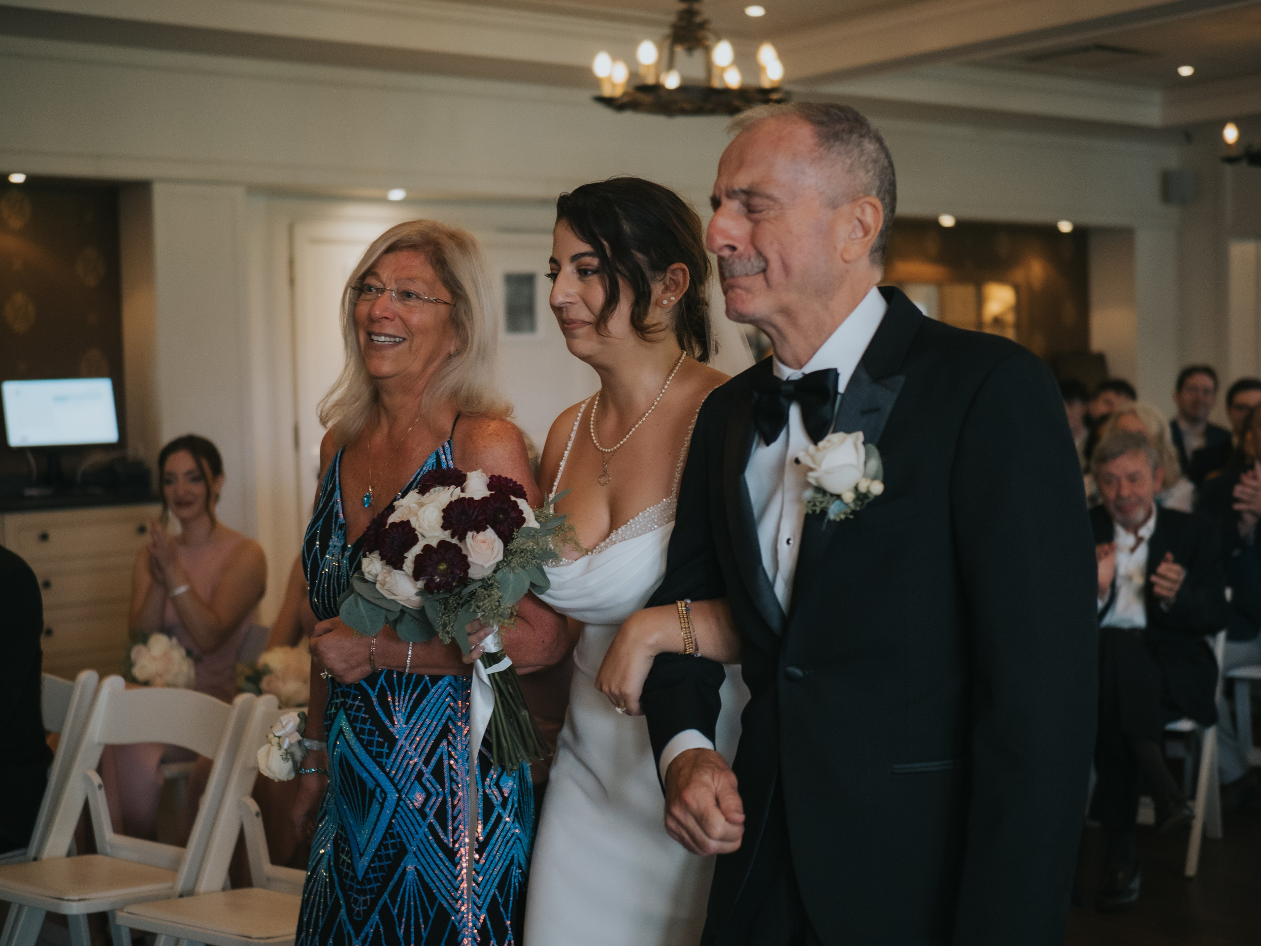 Wedding of Cassandra and Loïc in Beaconsfield, Montreal. Montreal Wedding Photographer — Muriel Oe Photo