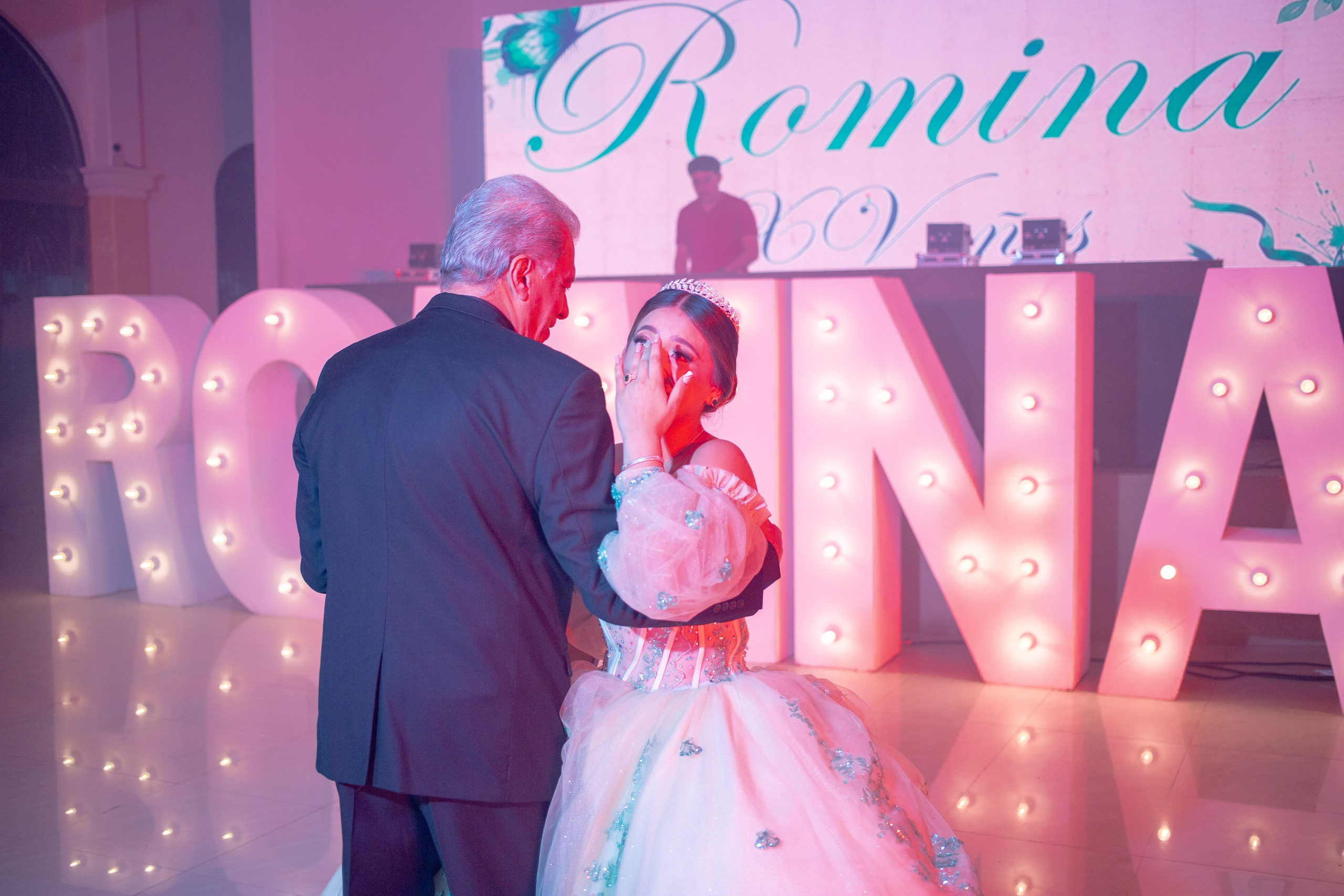 XV AÑOS ROMINA. Simón Enríquez Studio
