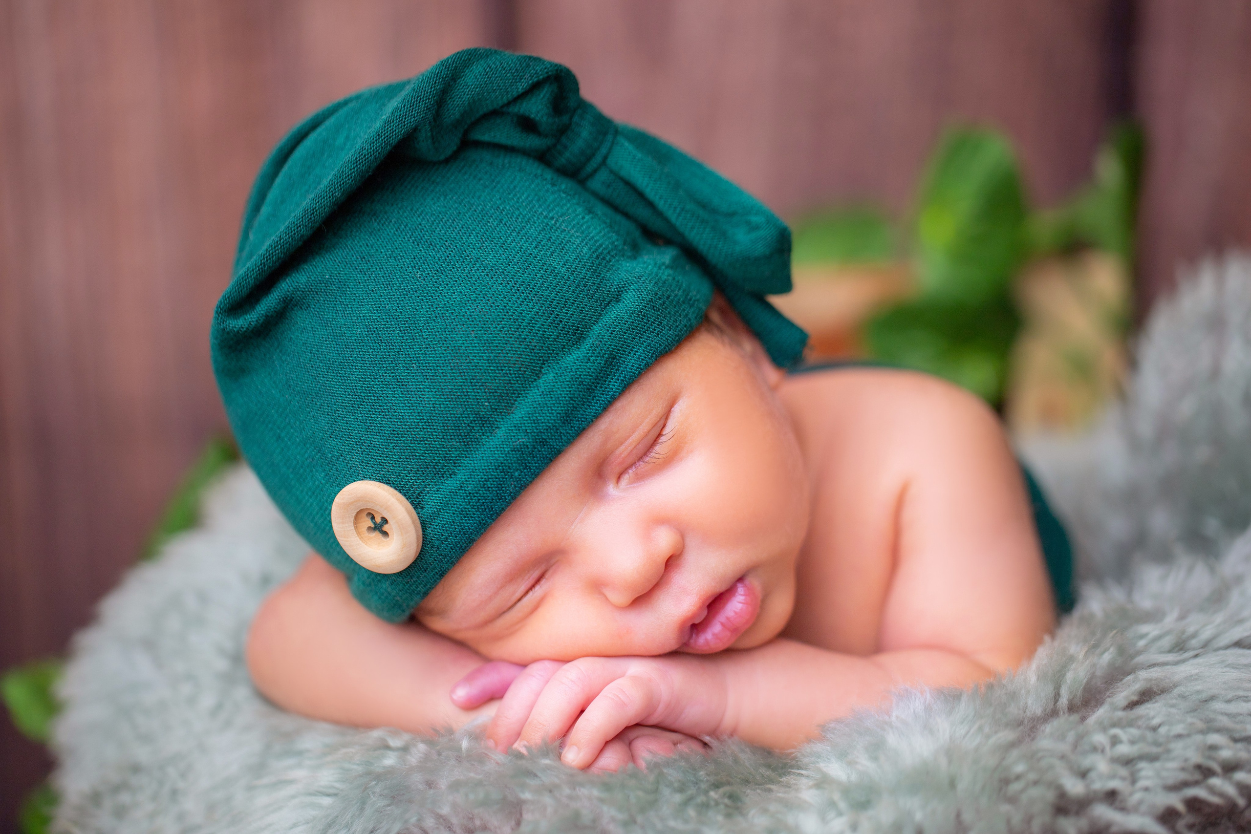 Newborns. Lifestyle and Family Photographer Faryal Saeed