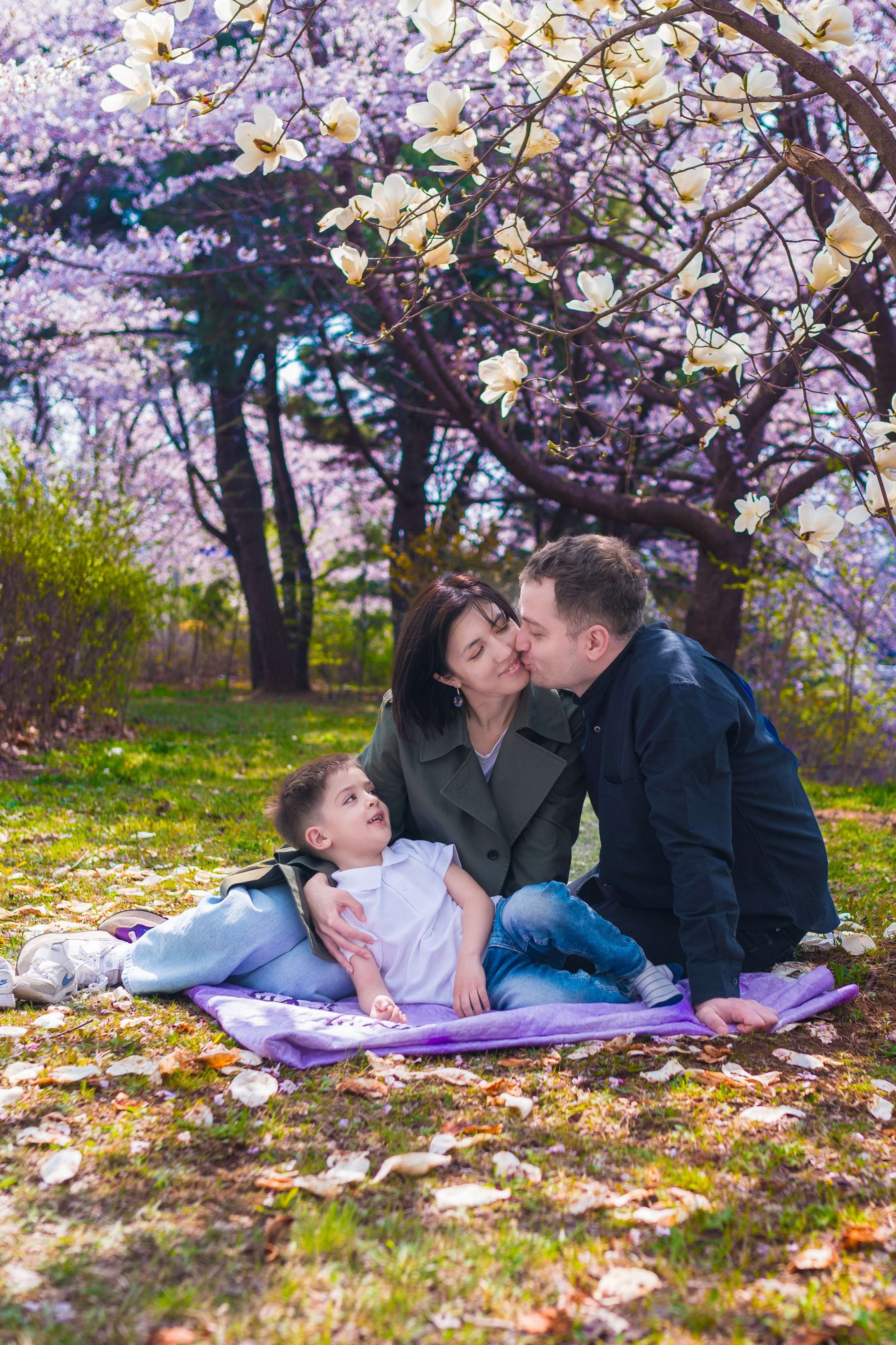Семейная фотосессия. Кемаль. Посын. Студия декора «Нарния»