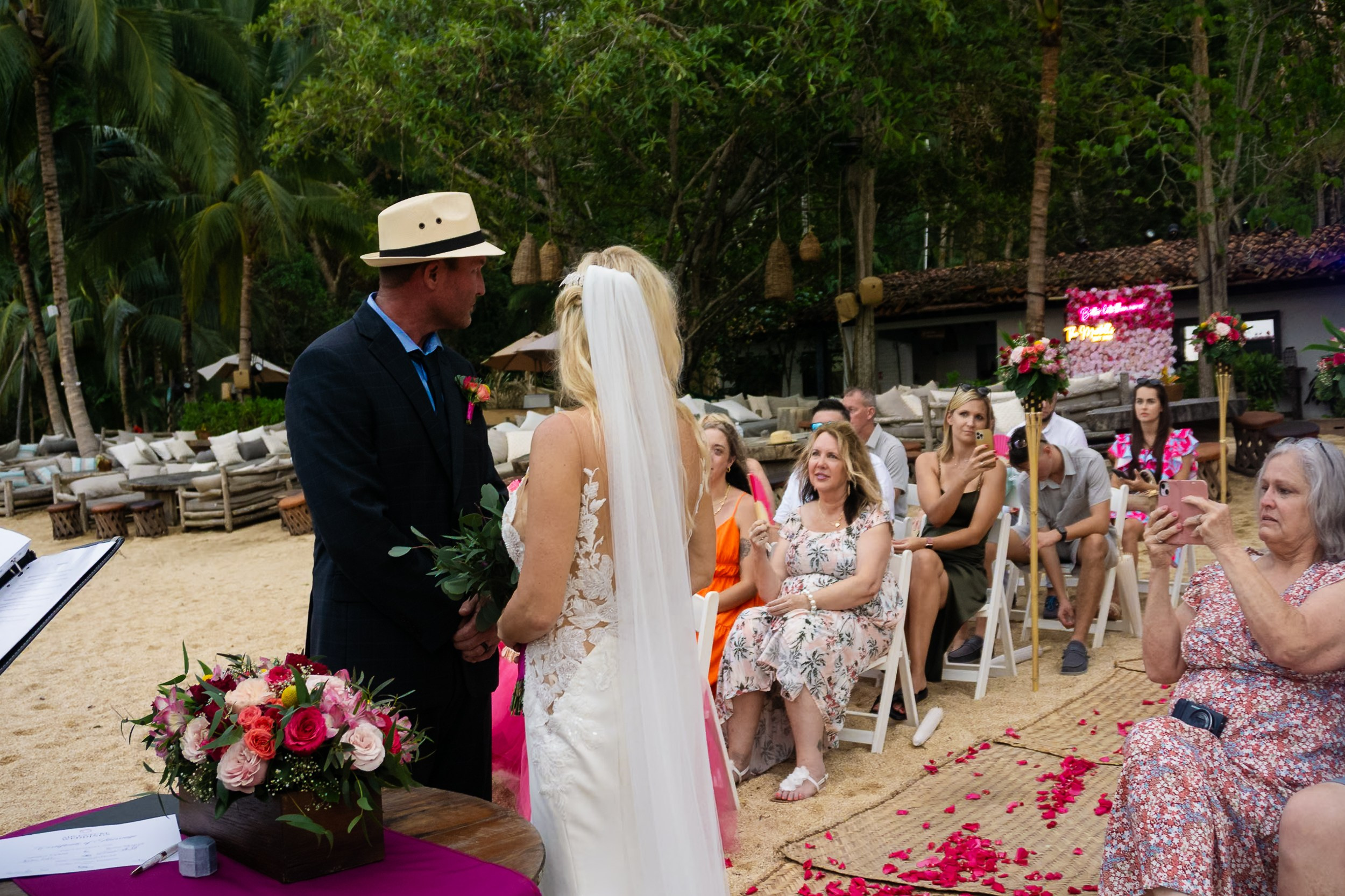 Aggie & Brian. Fotografía de Bodas Profesionales en Puerto Vallarta y Riviera Nayarit