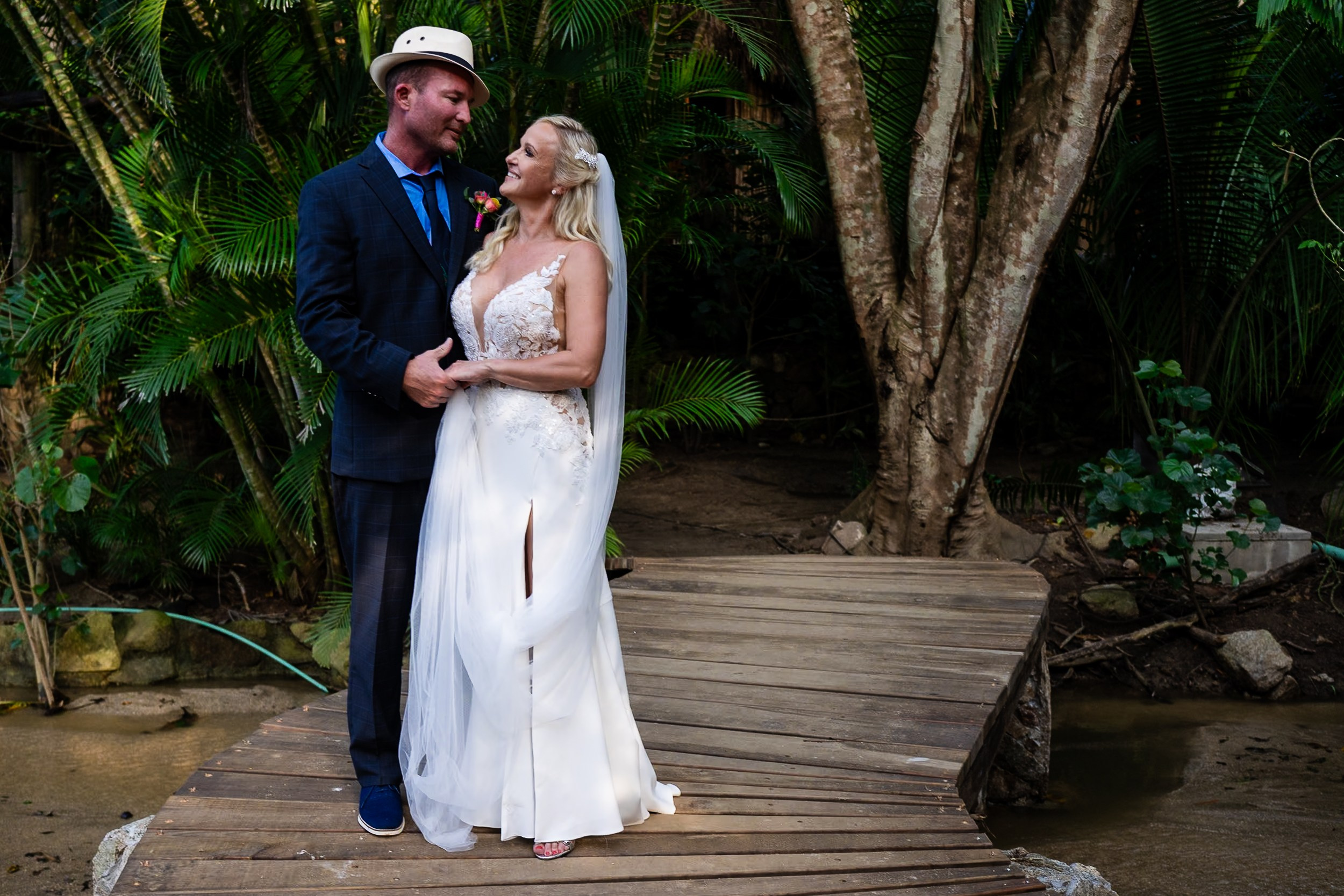Aggie & Brian. Fotografía de Bodas Profesionales en Puerto Vallarta y Riviera Nayarit