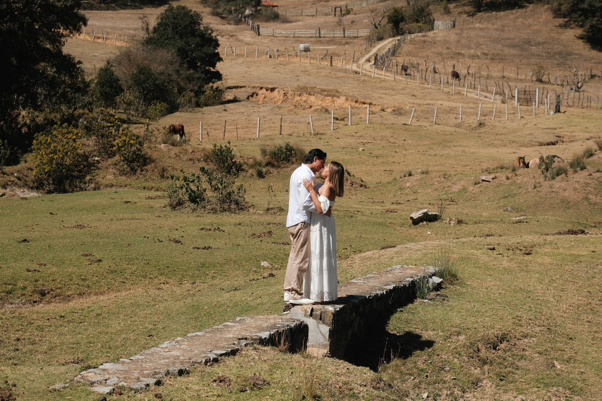 Tania y Christian: Sesión pre boda en Sierra de Álvarez. Fotógrafo de bodas