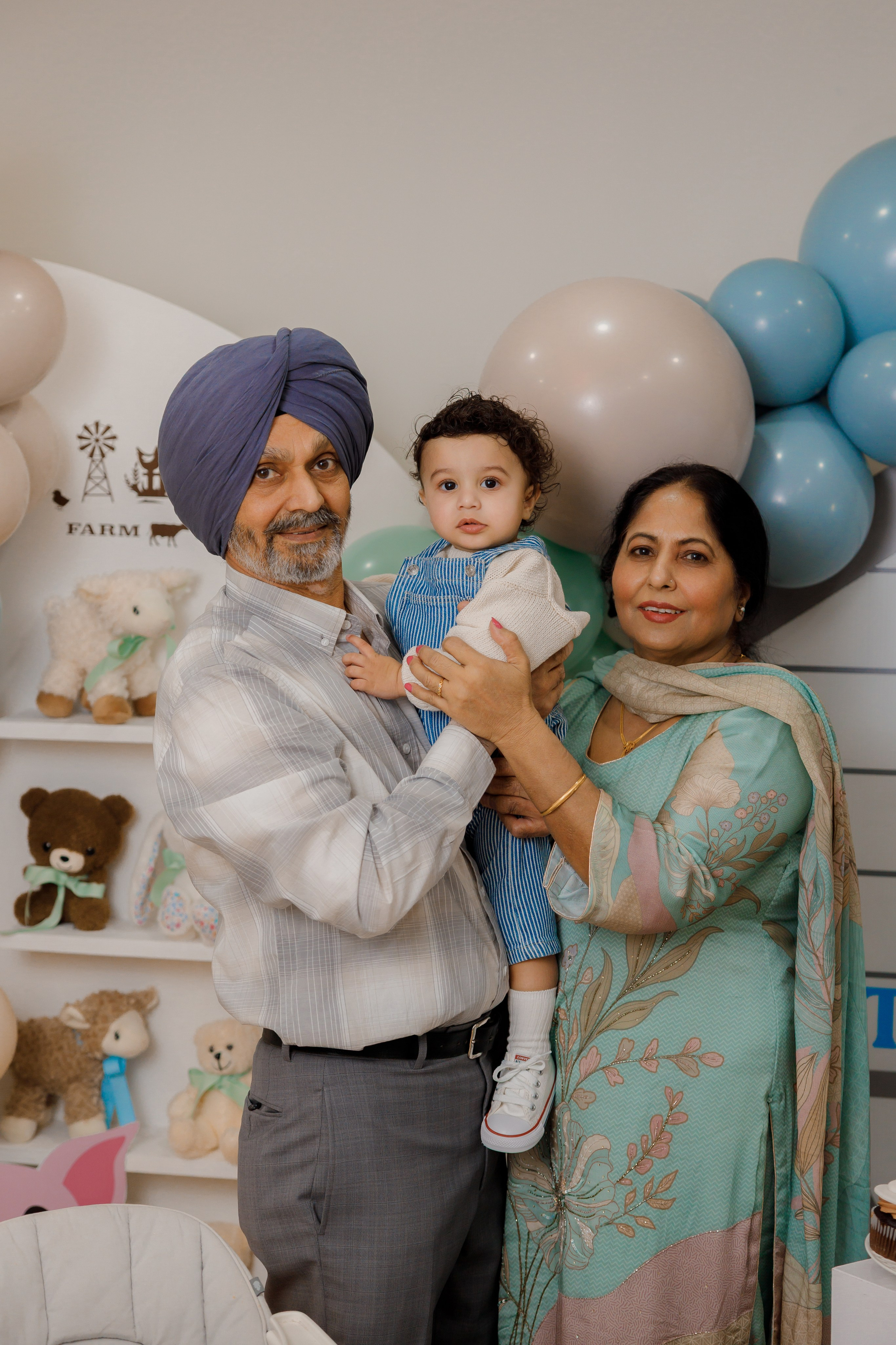 Fateh’s 1st birthday. Photographer Elvira Hryshchenko