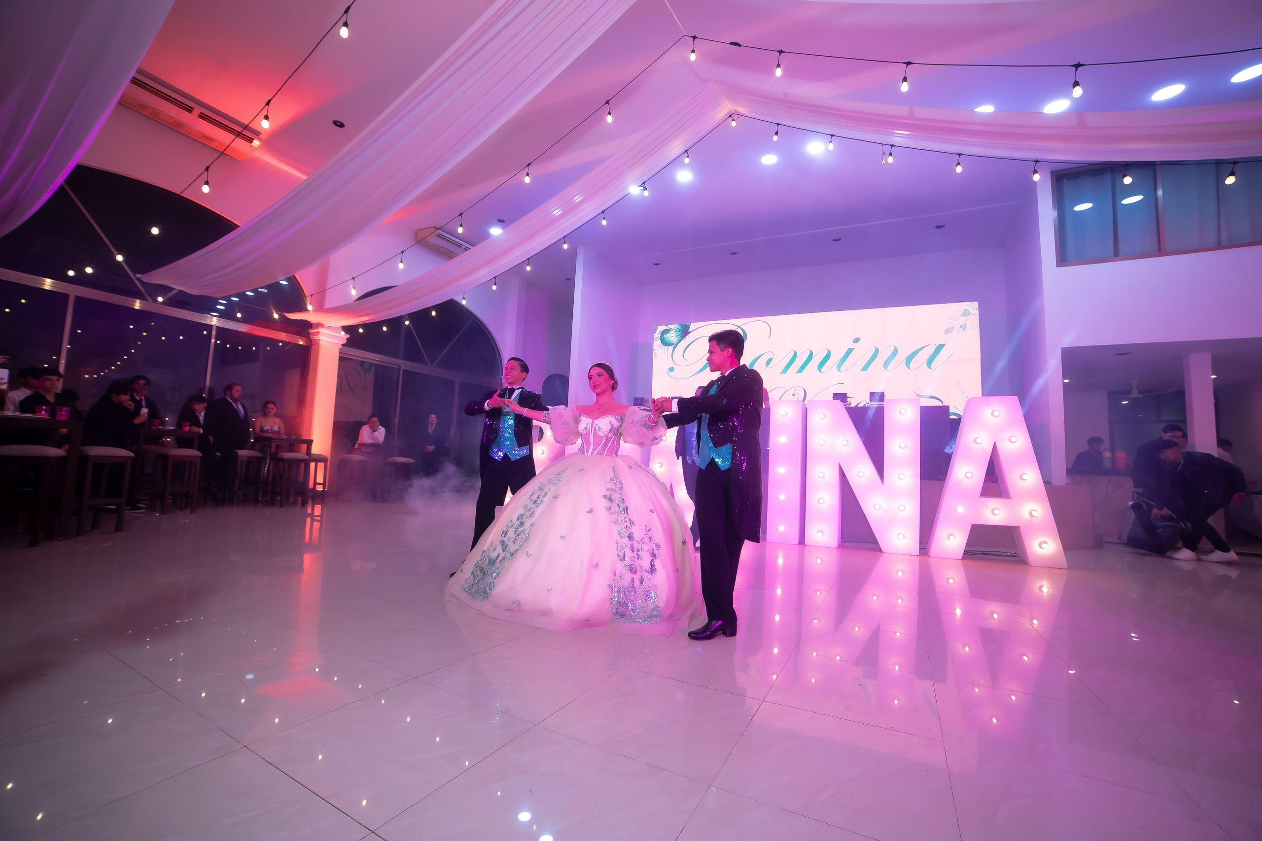 XV AÑOS ROMINA. Simón Enríquez Studio