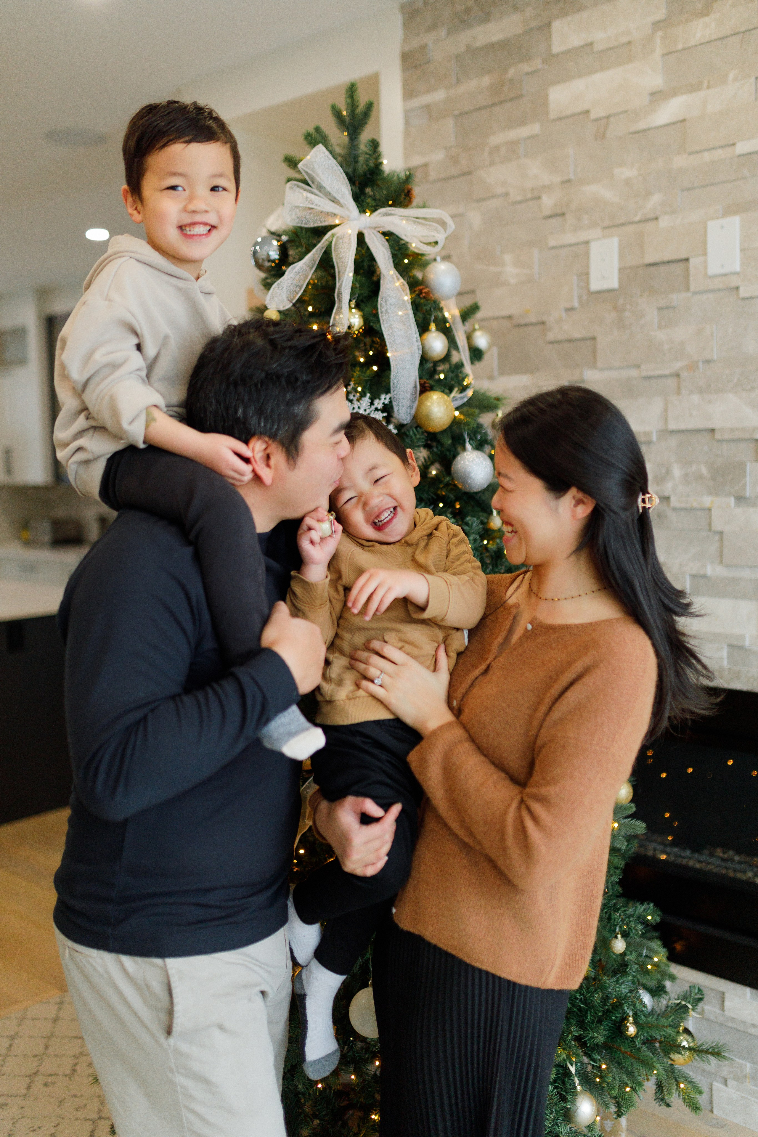 Christmas minis 2026. Photographer Elvira Hryshchenko