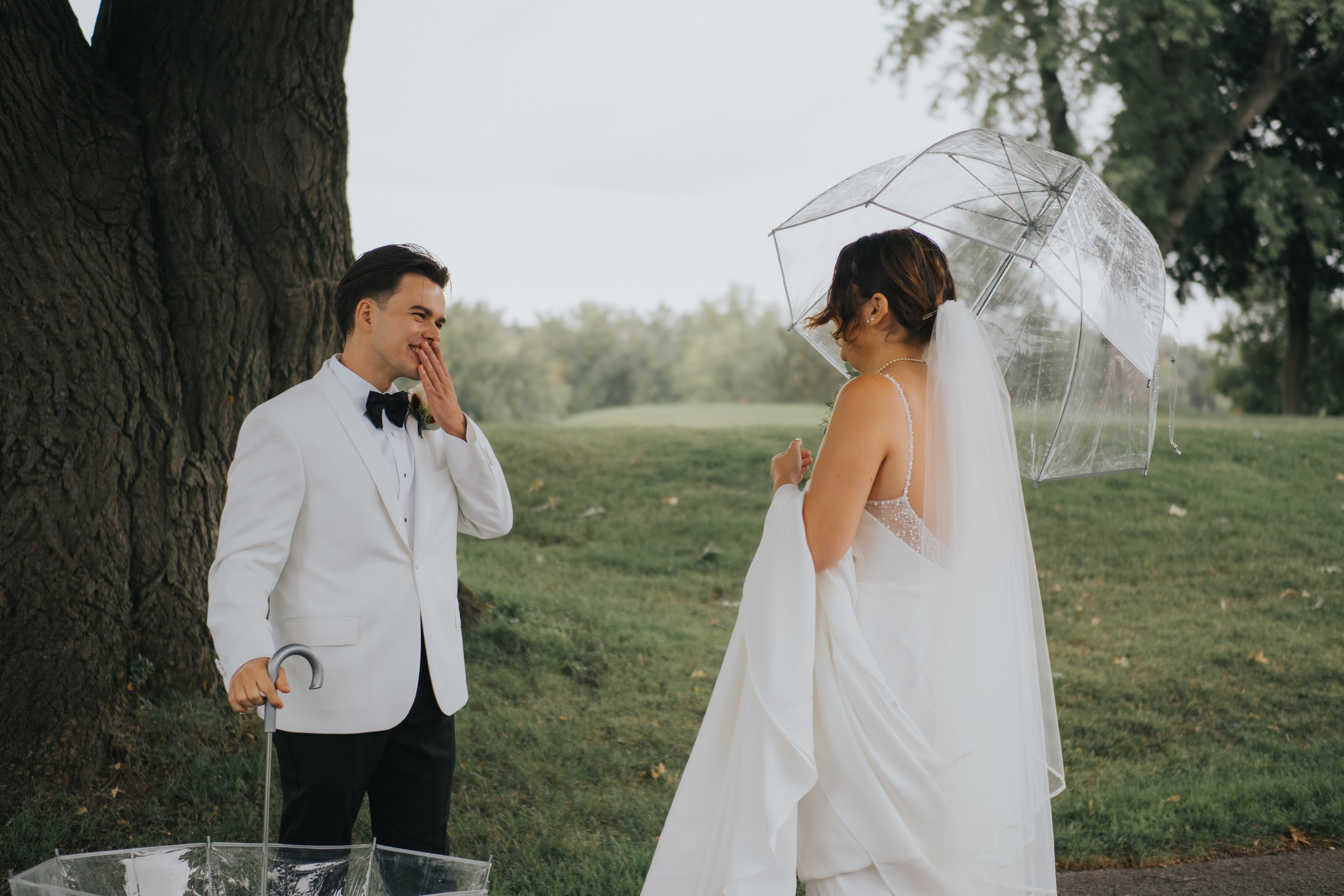 Wedding of Cassandra and Loïc in Beaconsfield, Montreal. Montreal Wedding Photographer — Muriel Oe Photo