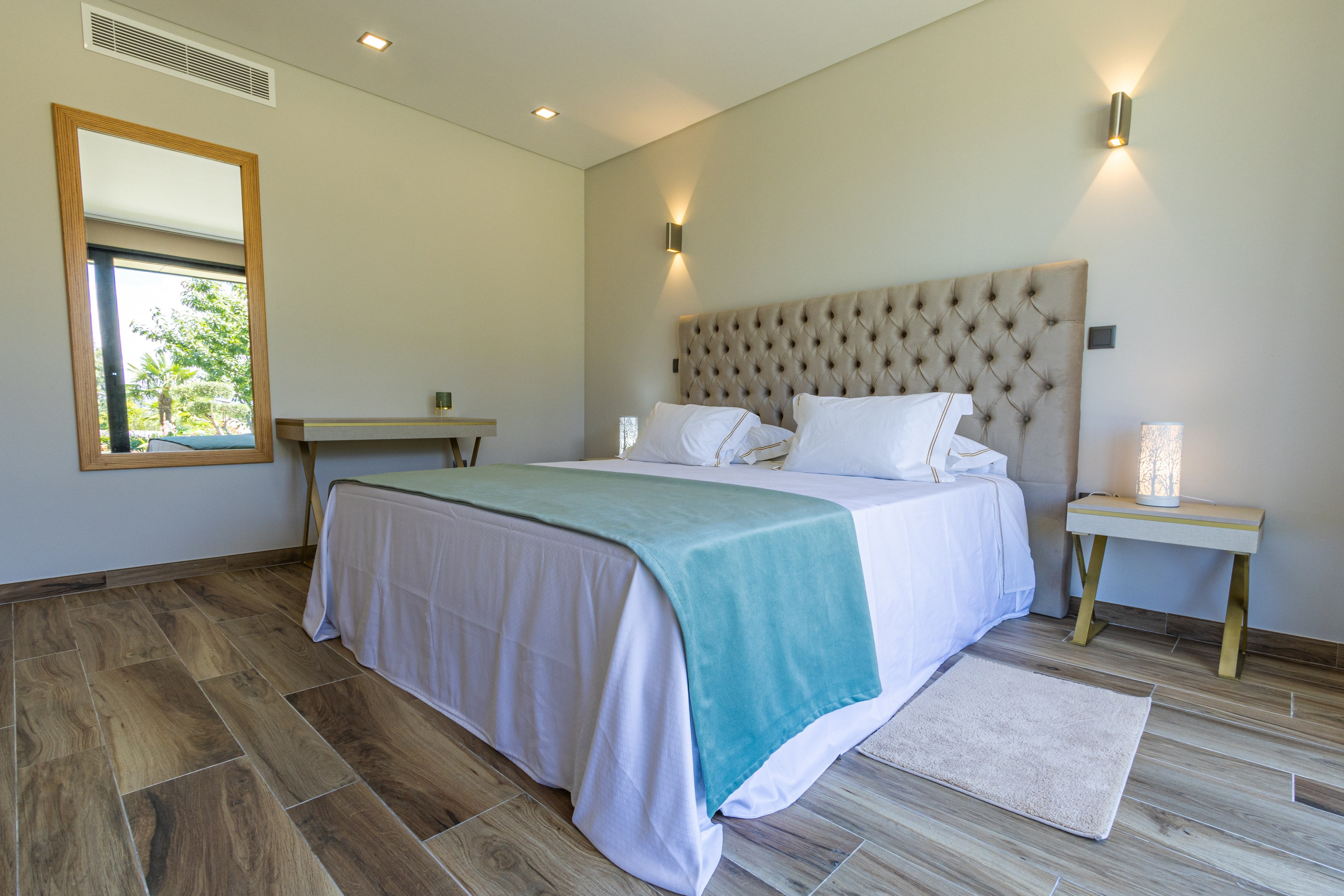 PEDRA AGUDA SPA. ESTUDIO DOZE